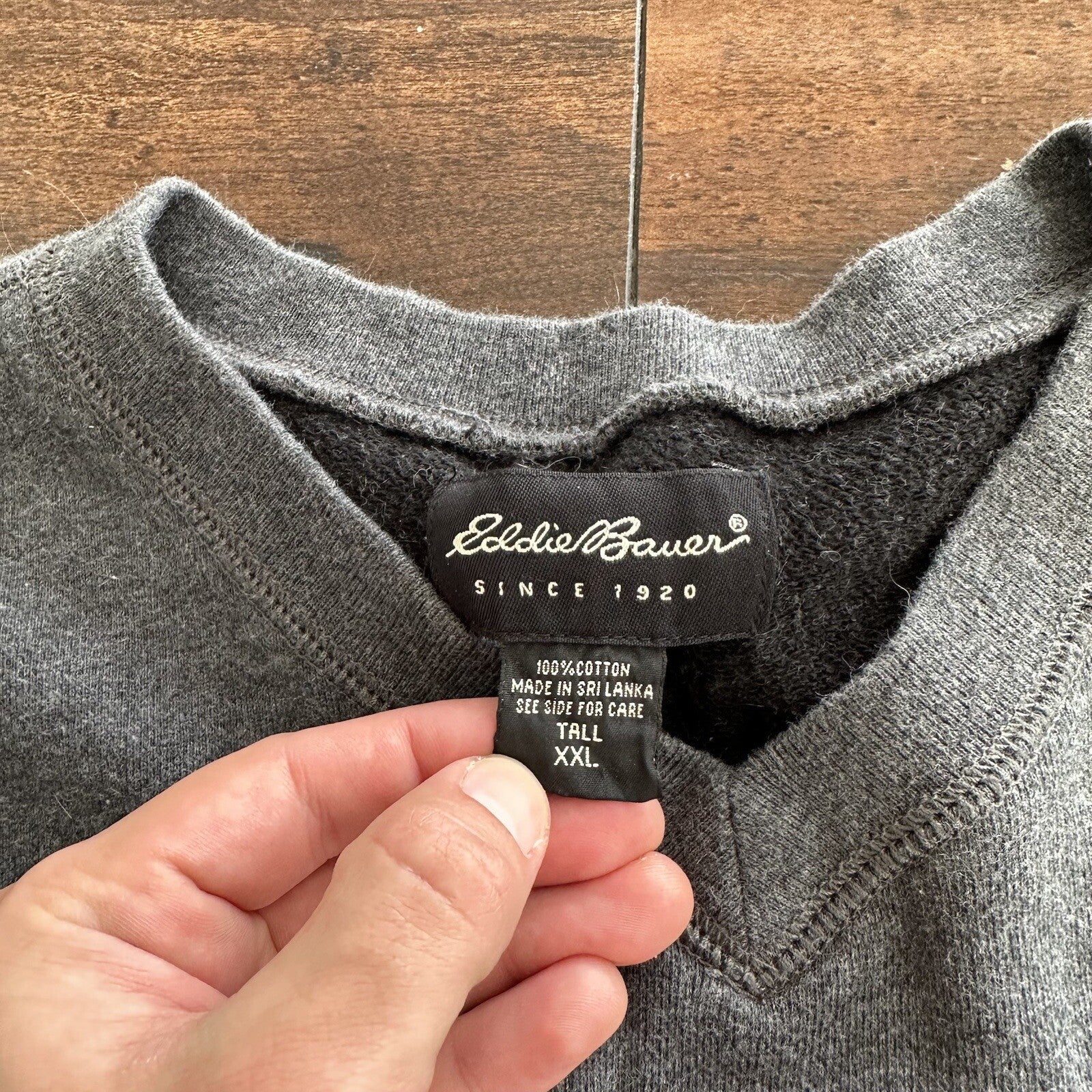 Eddie Bauer Mens Size 2XL Gray Cotton Tight Knit V-Neck Pullover Sweater Jumper