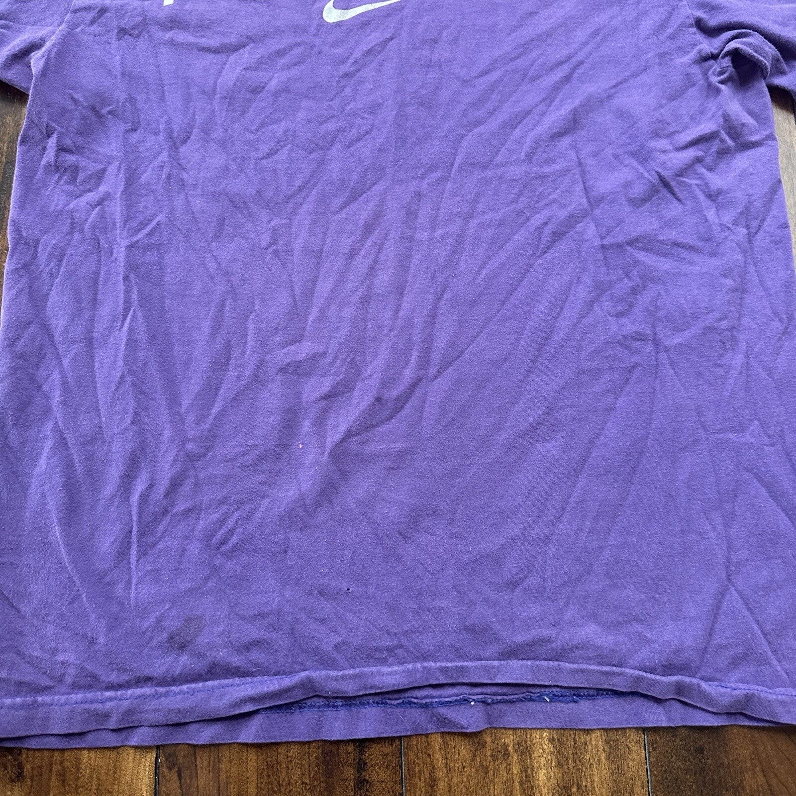 Nike Vintage Style T Shirt Center Swoosh Football Purple Sports Gym Tee