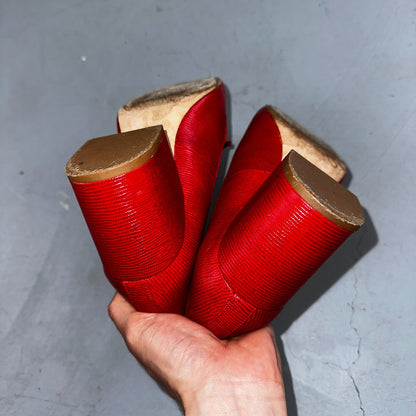 Tory Burch Kira Embossed Leather Red Tasseled Pumps Women Sz 9 Gold Charm