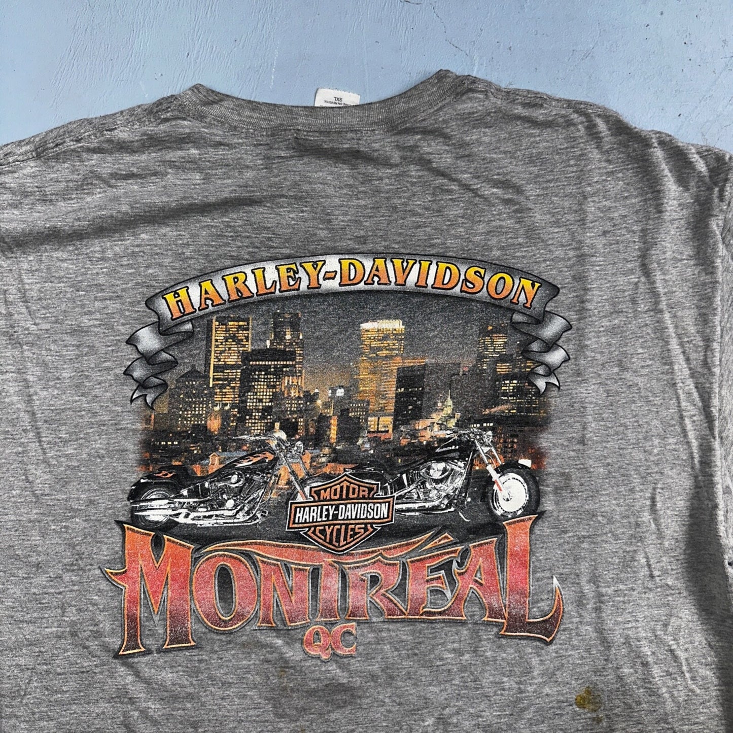 Harley Davidson Montreal Canada VTG T Shirt Doyles Grunge Thrashed Stained