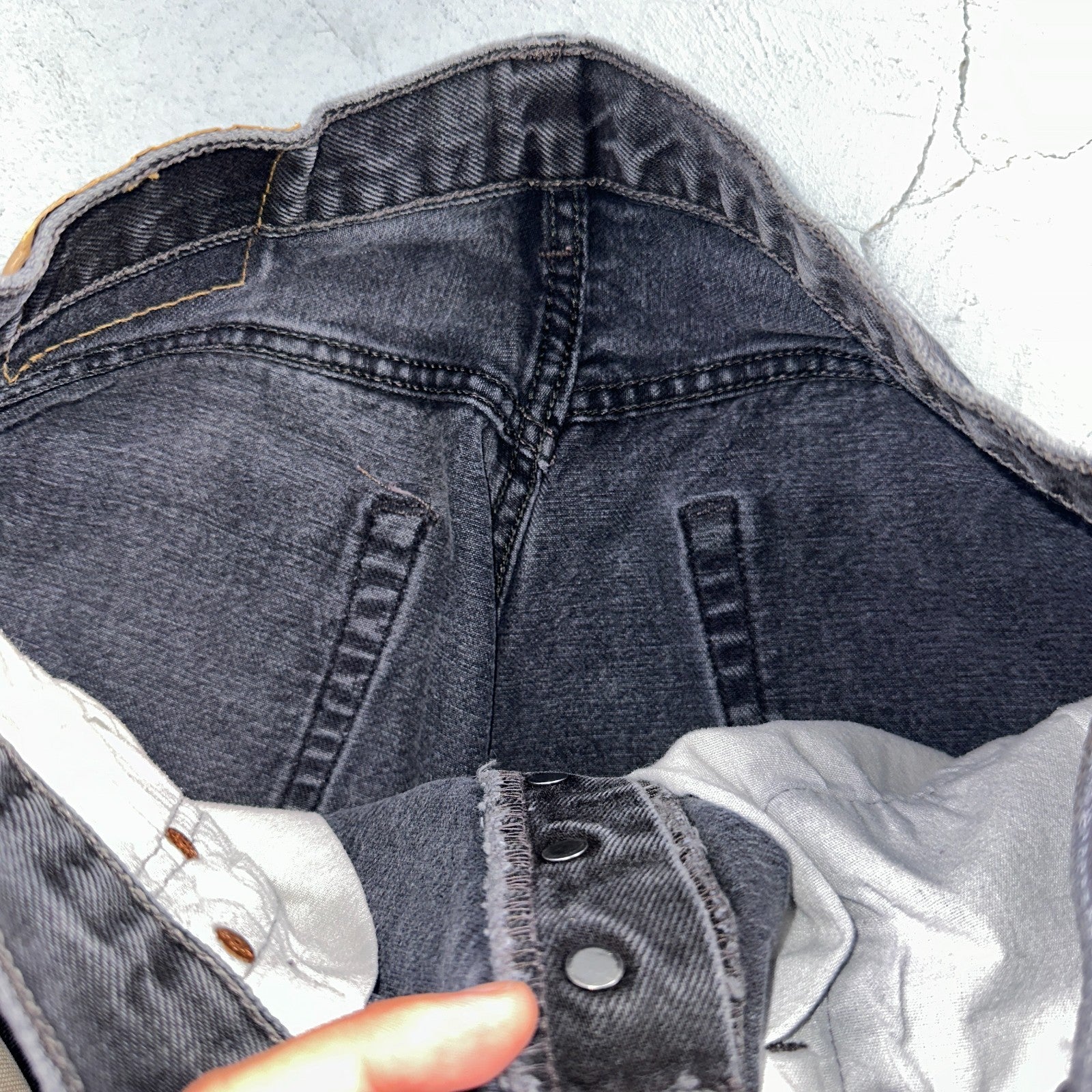 Levis 501 Vintage 80s USA XX Straight Leg Jeans Black Light Wash 33x34 Act 31x32