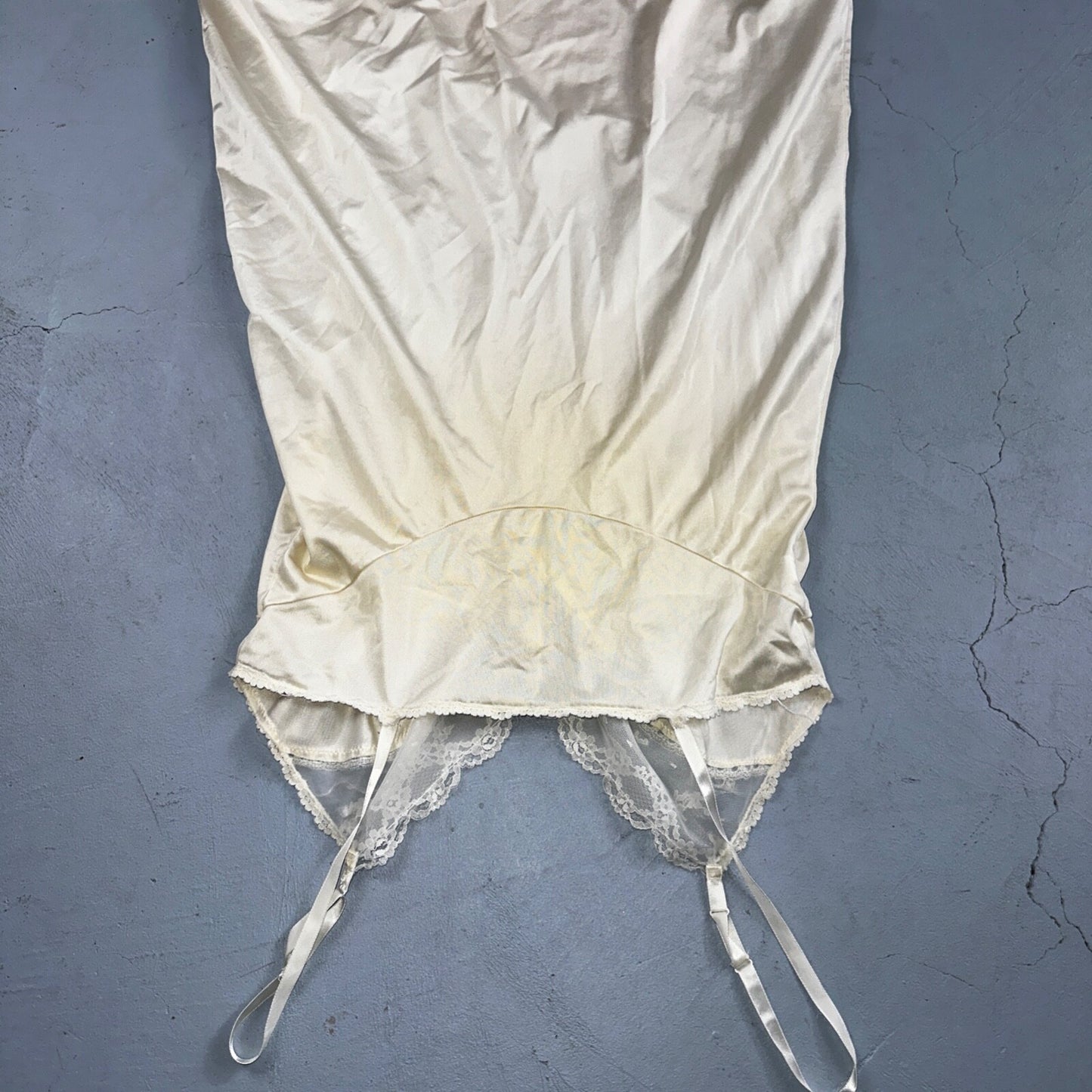 Vintage 1970s Kayser Lingerie Slip Dress Sleepwear Full Sweep Nightgown Lace 70s