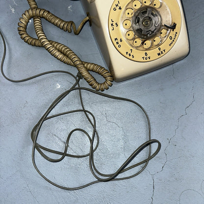 Vintage Bell System Western Electric Rotary Dial Desk Phone 500DM White Yellow