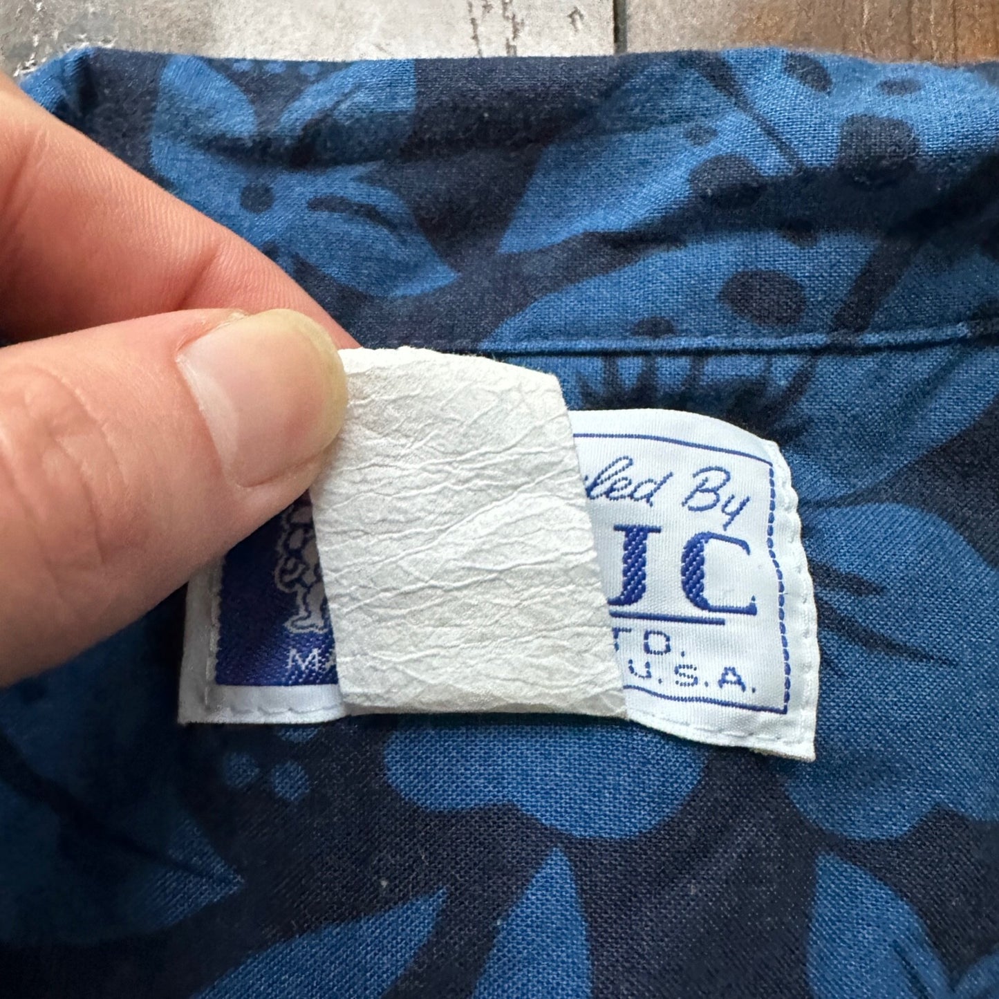 Vintage RJC Hawaiian Shirt XL Mens Drinks Short Sleeve Tropical USA Made Blue