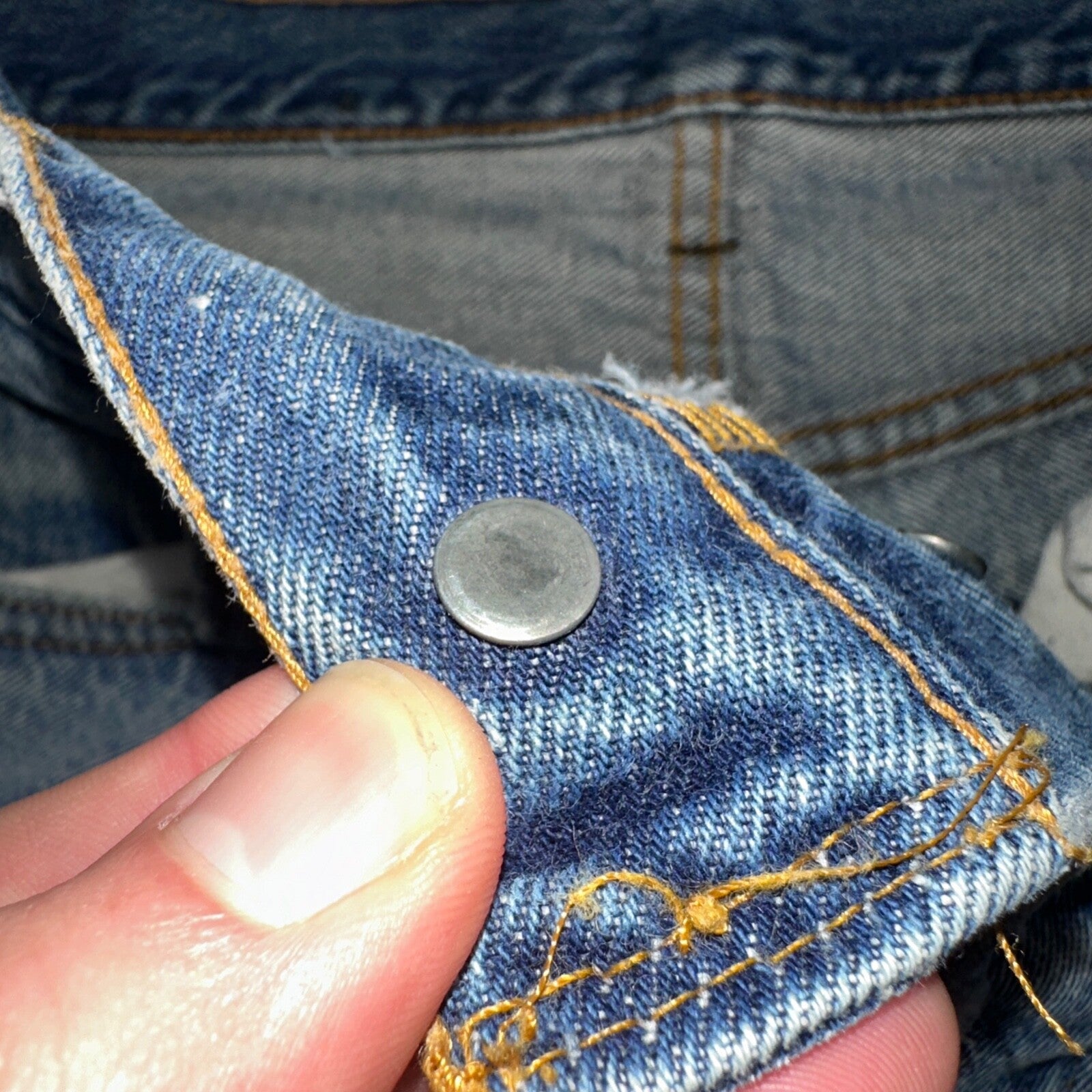 Levis 501 Vintage 80s Redline Selvedge USA XX Jeans Light Wash 30x36 Act 27x31