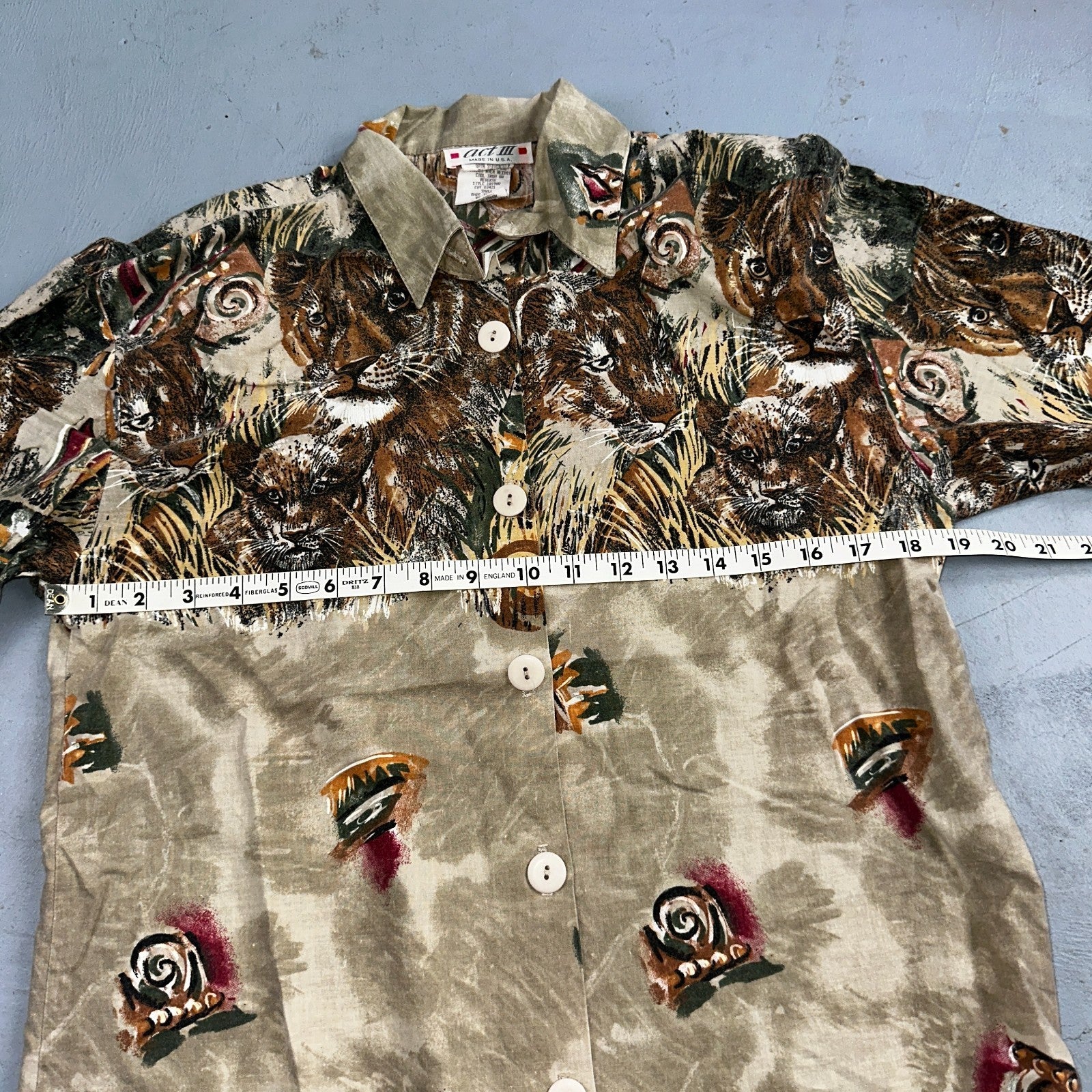 Vtg Act III USA Made Shirt Button Up Blouse African Safari Lion Tigers Small 80s