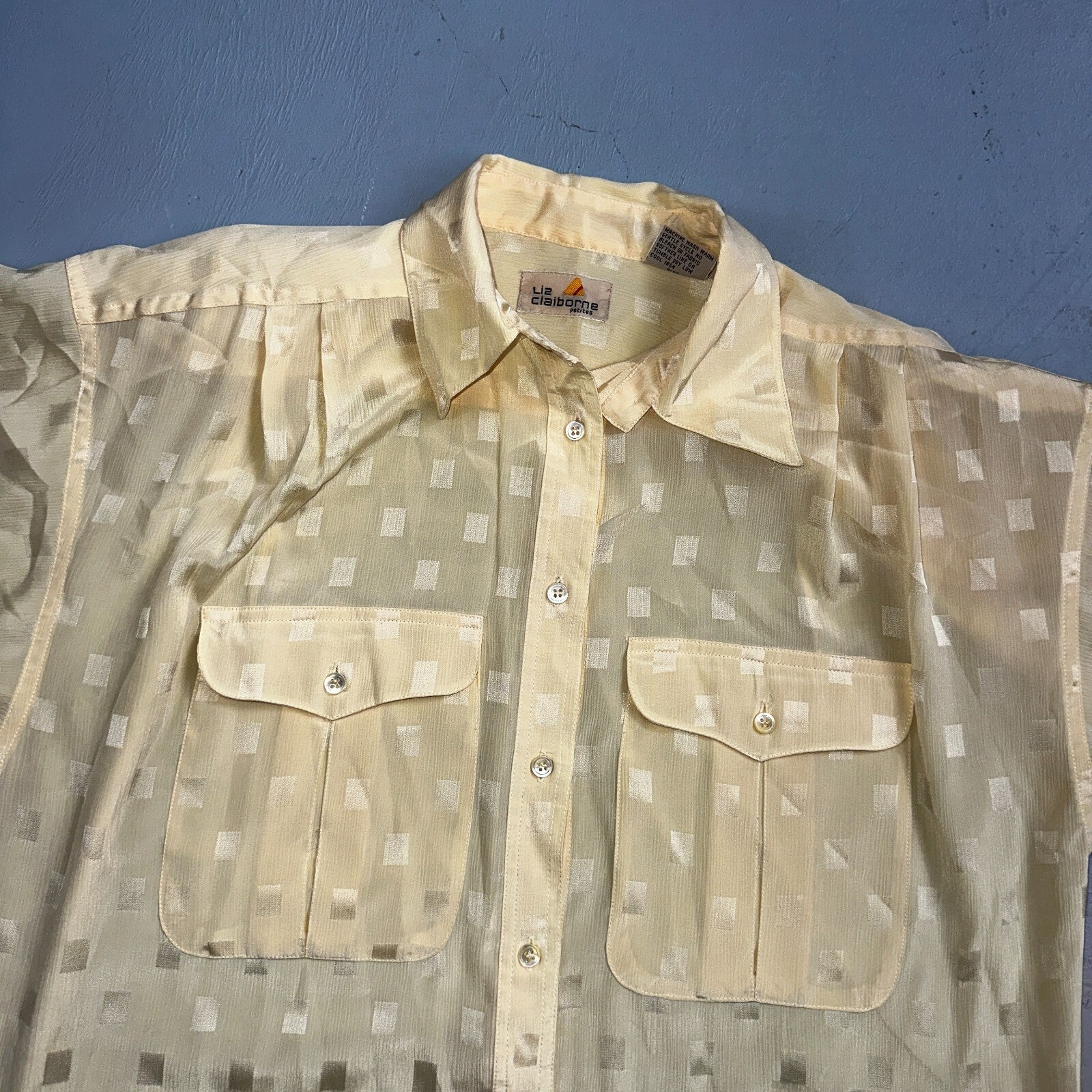 Liz Claiborne VTG Womens Button Front Blouse Shirt 8 P Crop Petite Checker