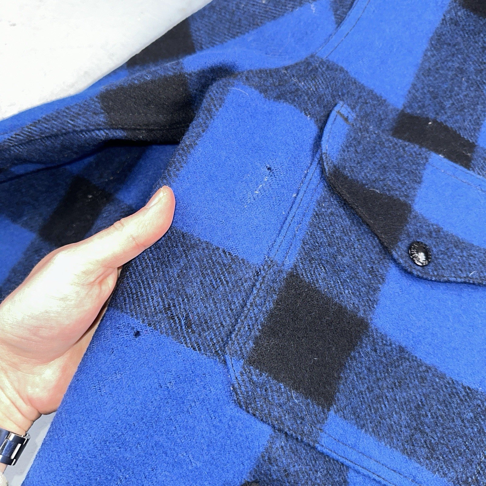 Filson CC Wool Mackinaw Cruiser Jacket Blue Plaid L Distressed VTG USA