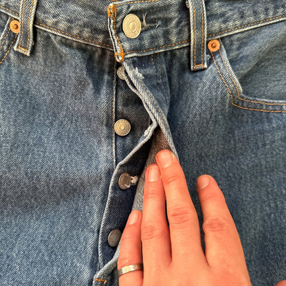 VTG Levis 501 XX Button Fly 90s Y2K Jeans Denim Straight Capri 34x30 Act 31x25