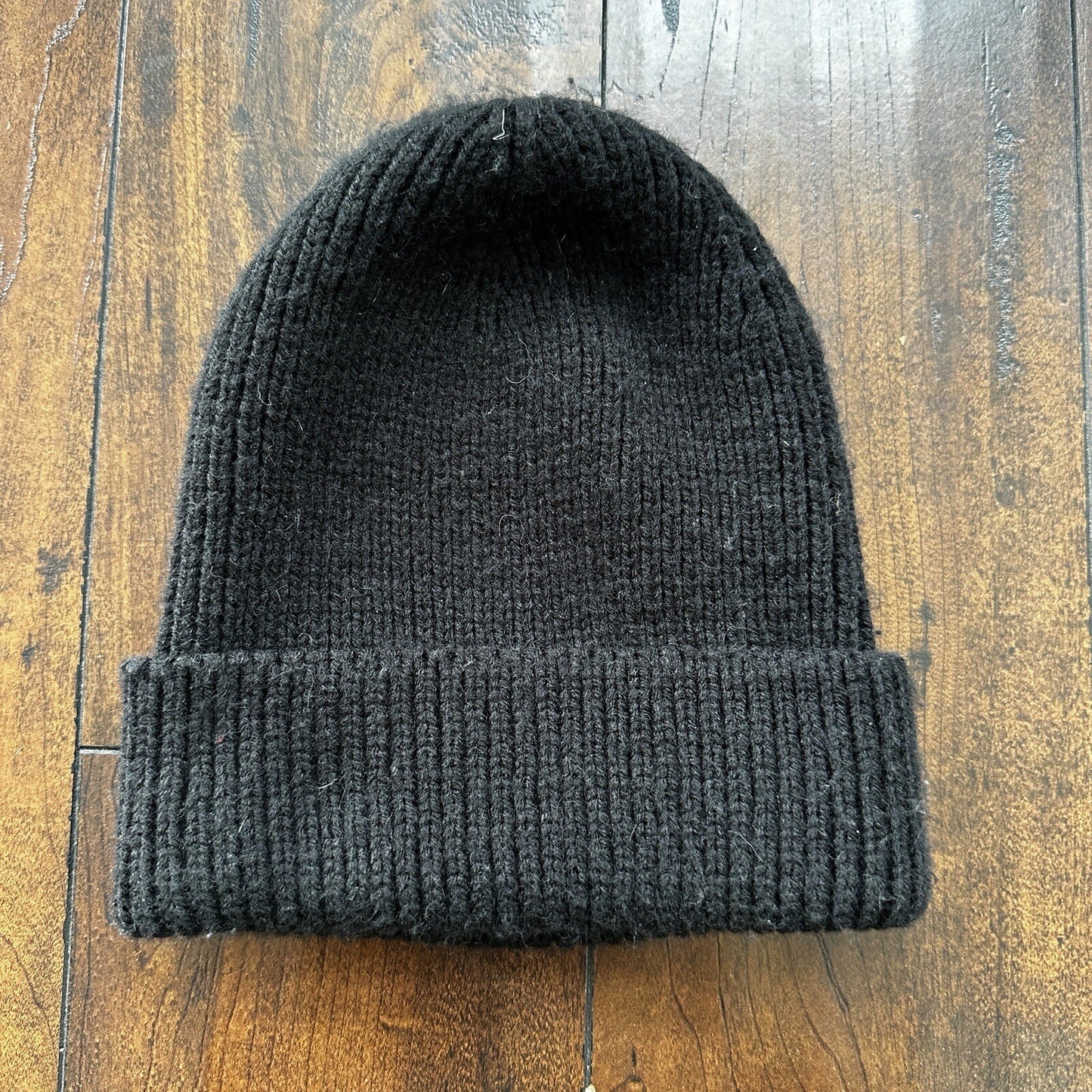 Trouve' Beanie Unisex Black Surf Winter Hat Skull Cap One Size Basic