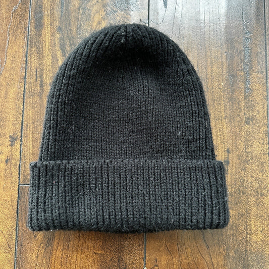 Trouve' Beanie Unisex Black Surf Winter Hat Skull Cap One Size Basic