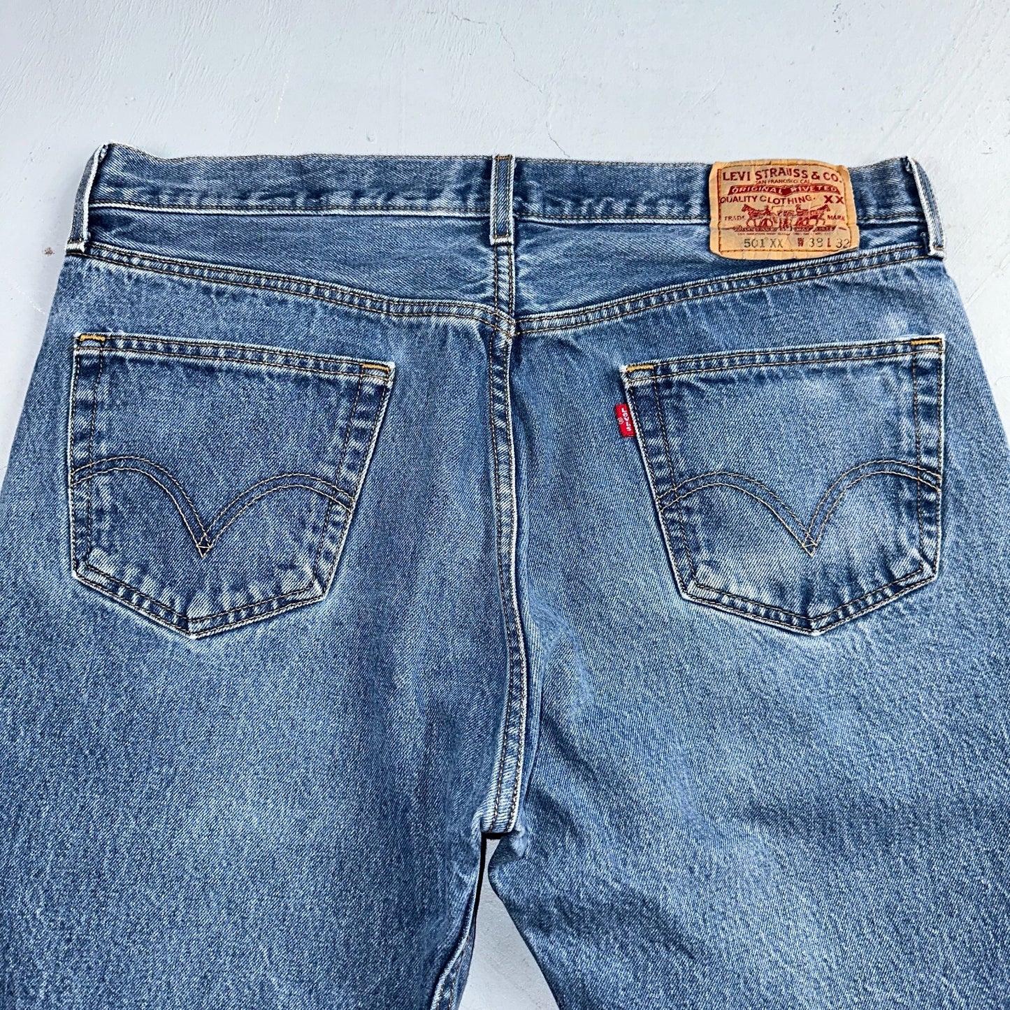 Levis 501 Vintage Y2K Mexico Straight Leg Jeans 38x32 90s Med Wash Act 36x28