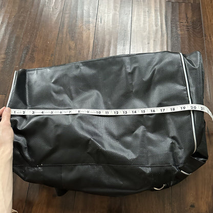 VTG North Face SKI Gear Duffle Gym Bag USA Made Leather Handle Rubber Coated 80s