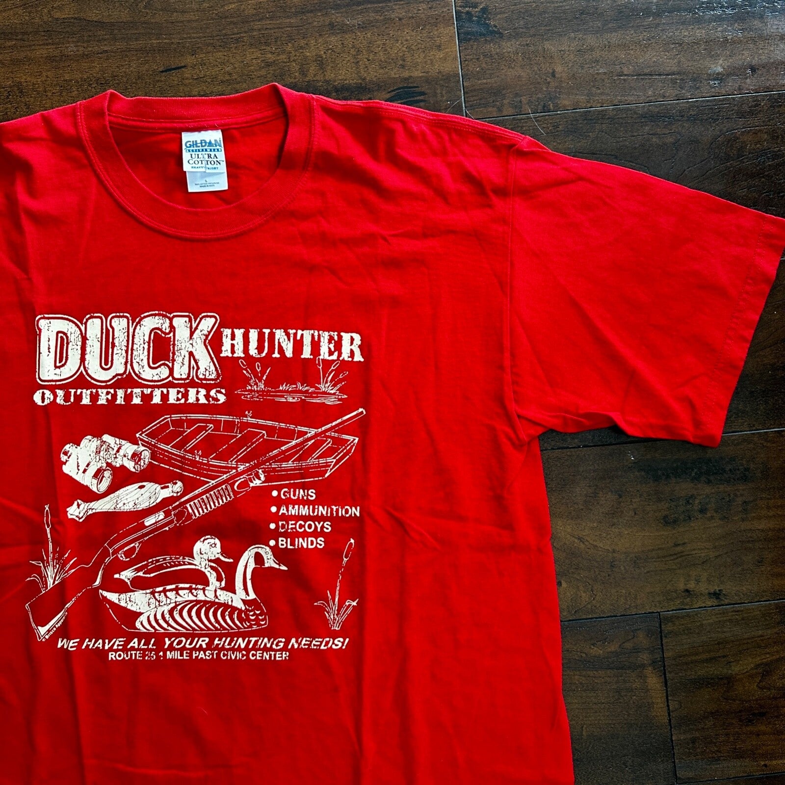 Duck Hunter Vintage T Shirt Swimming Canoe Row Gun Red Y2K Hunting Cool Country