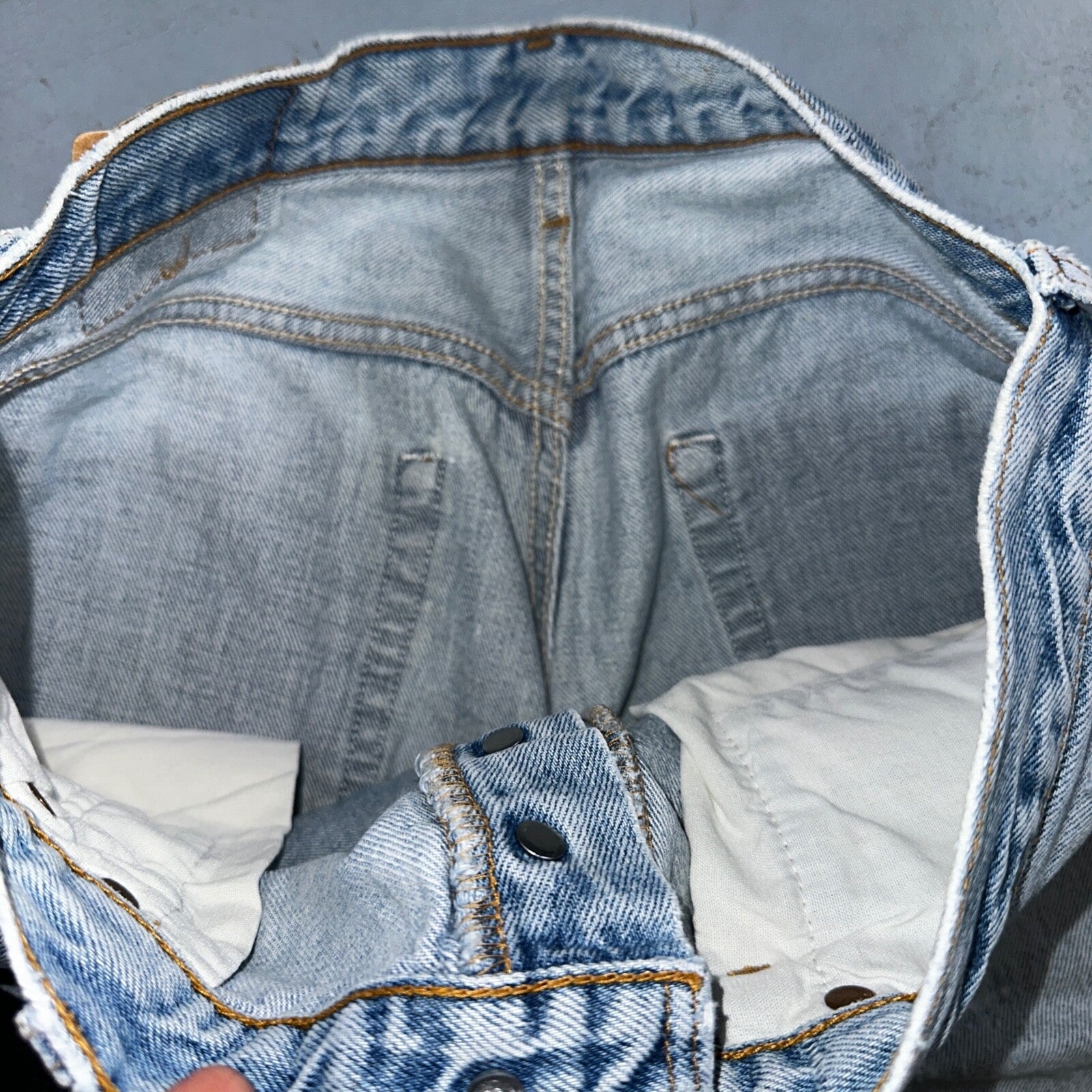 Levis 501 Vintage 90s USA XX Straight Leg Jeans Blue Light Wash 34x34 Act 31x33