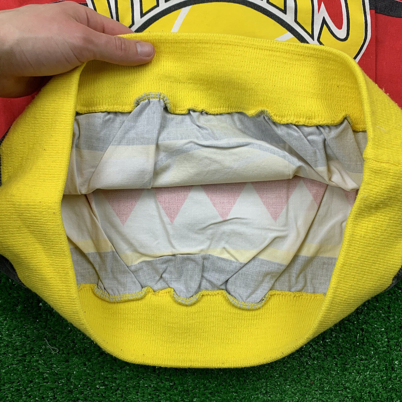 Nike Vintage Sweatshirt Mens T Shirt Sharks Crewneck AOP Basketball Jordan RARE