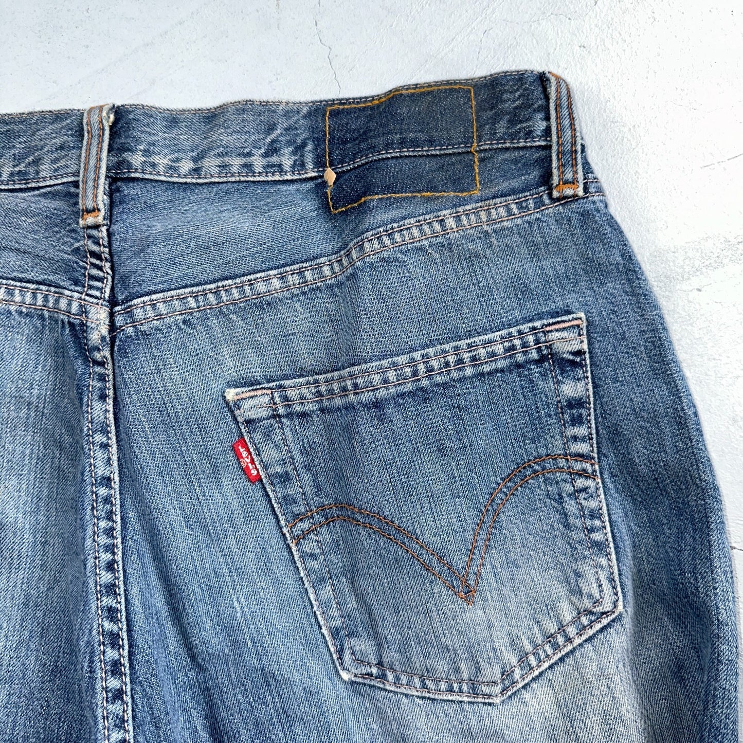 Levis 501 Vintage Y2K XX Straight Leg Jeans Blue Med Wash 33x32 Act 33x30