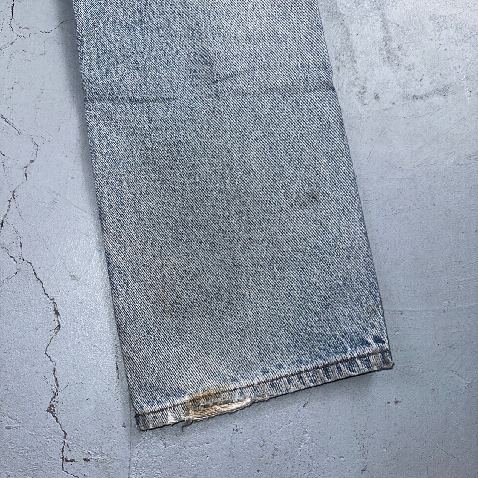 Levis 501 Vintage 90s USA XX Straight Leg Jeans Blue Light Wash 34x36 Act 31x32