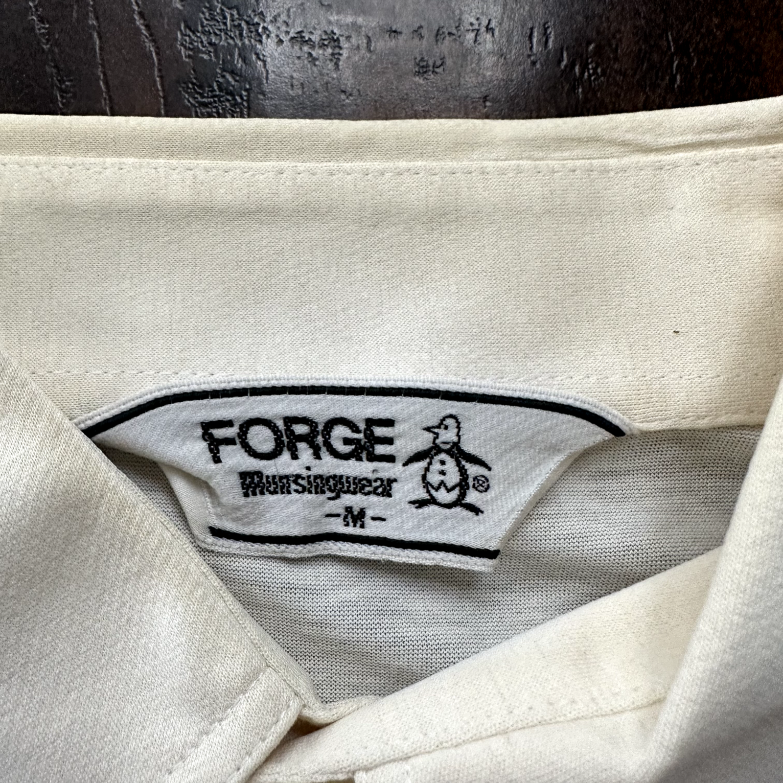 vtg Forge Munsingwear White 70s Shirt poly disco buttons cool white basic 60s