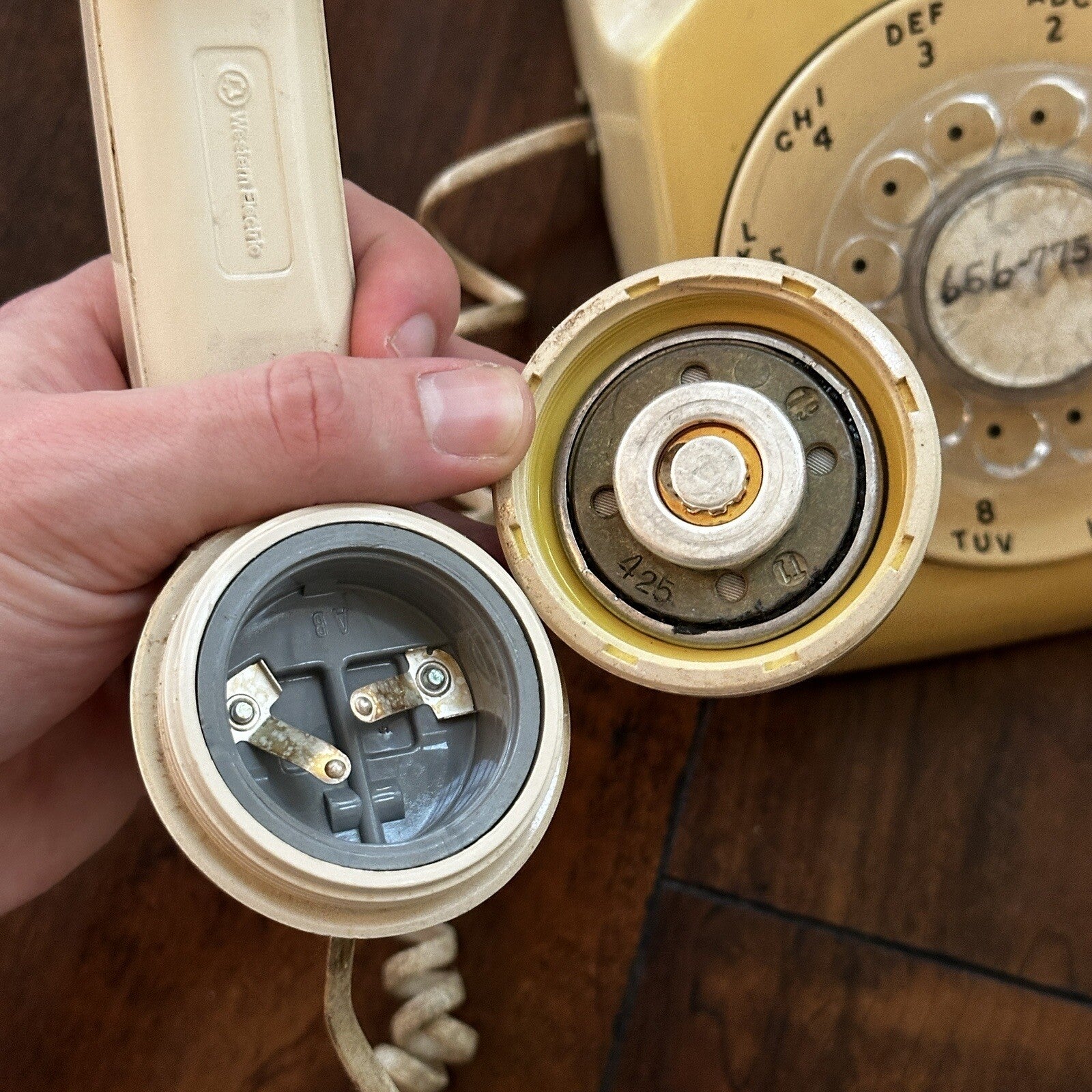 VTG Bell System Western Electric Beige Rotary Dial Desk Telephone 500 NE591 60s