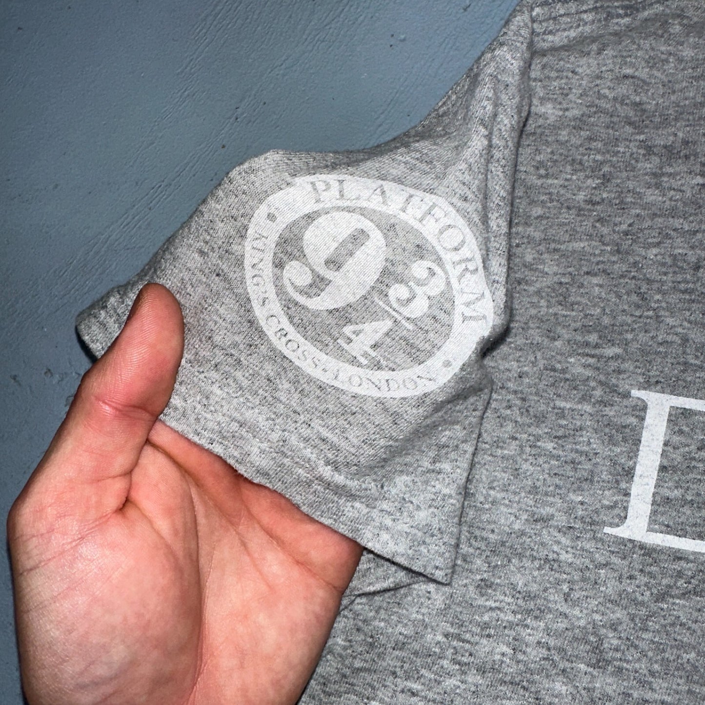 Harry Potter Official Dobby Free Elf VTG Style T Shirt Gray Small Florida