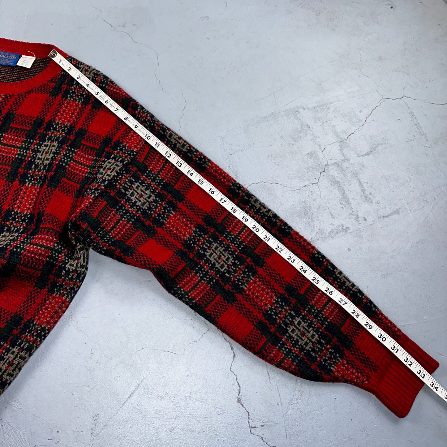 Pendleton VTG 100% Wool Sweater Mens L Plaid Red Oregon USA Preppy Christmas