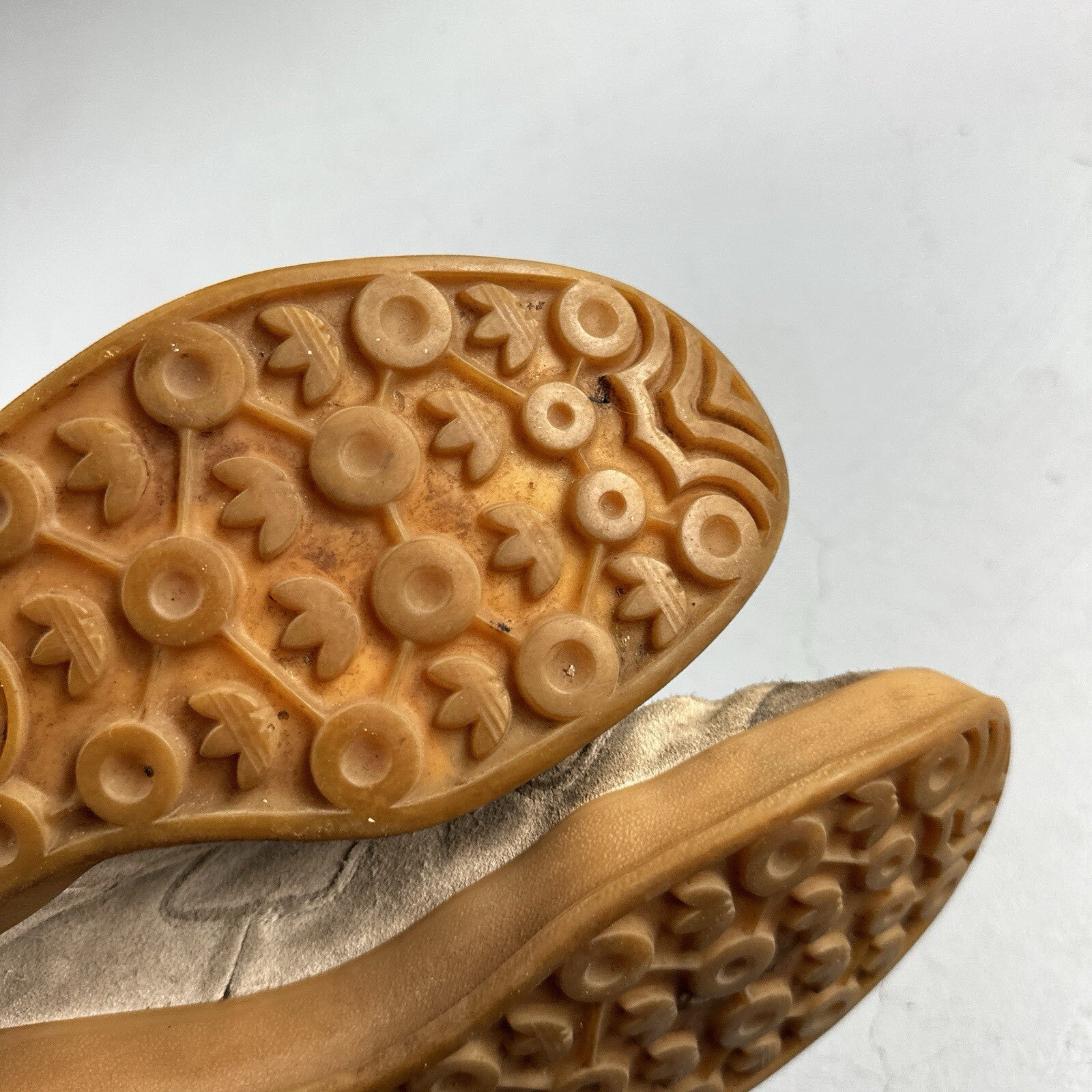 adidas x Mark Gonzales ALOHA SUPER IG5265 Low Top Sneakers US 9 White Used