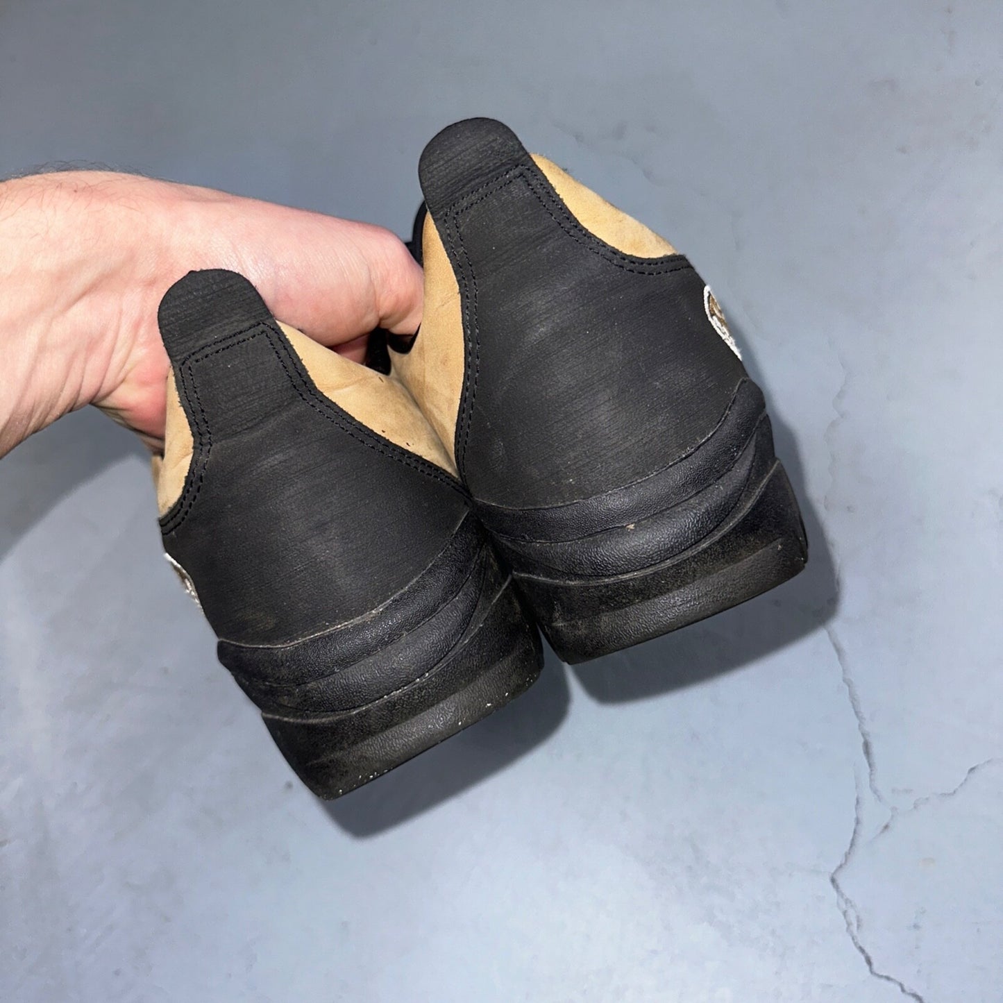 Vtg Nike ACG Womens Suede Leather Hiking Trail Shoes Tan 10 Hiking 185147-221