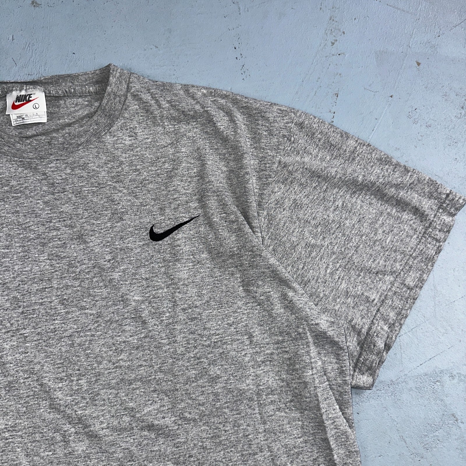 Nike 90s White Tag Basic VTG T Shirt Gray Simple Center Side Swoosh Gym USA