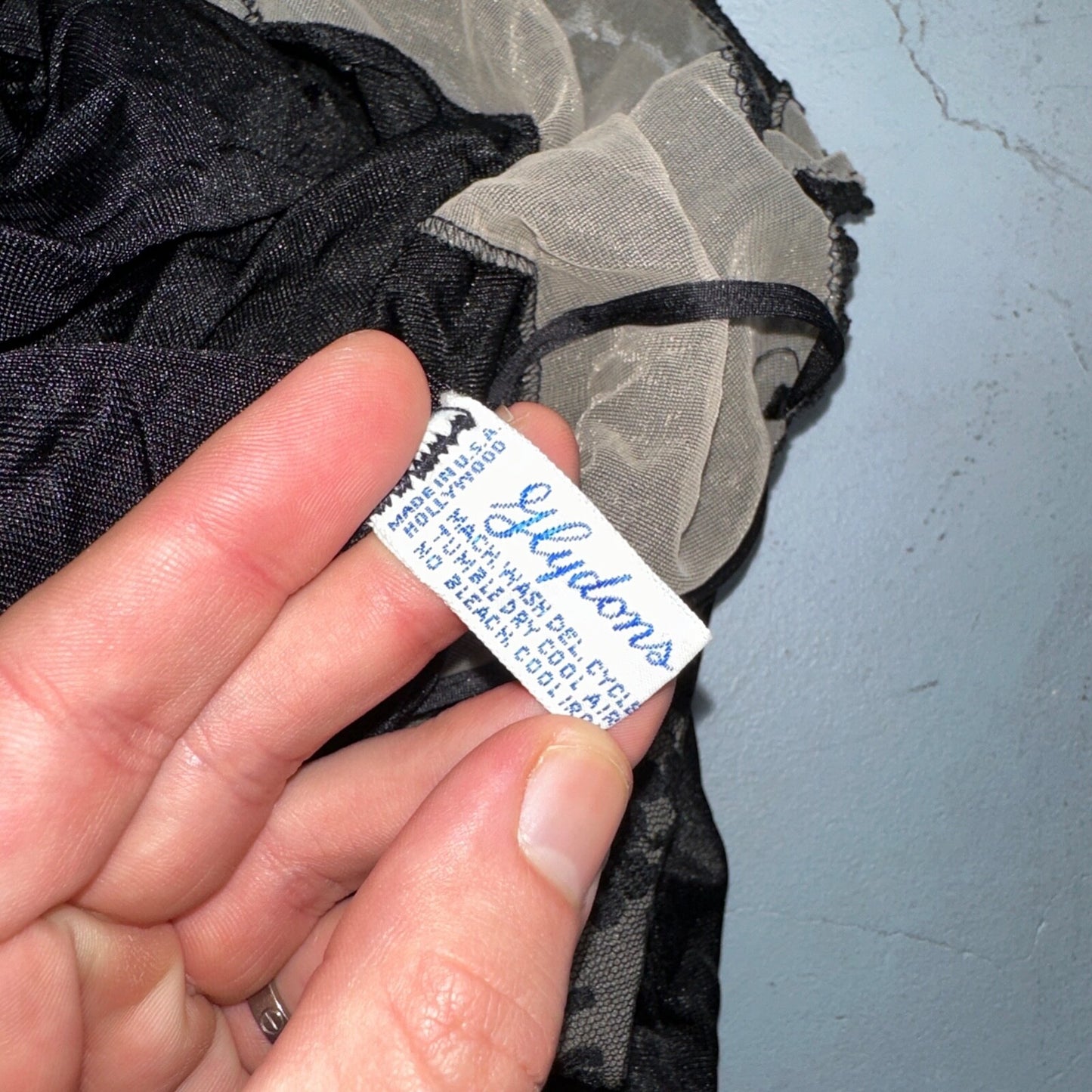 VTG Hydons 1970s Lingerie Slip Dress Sleepwear Full Sweep Nightgown Lace USA