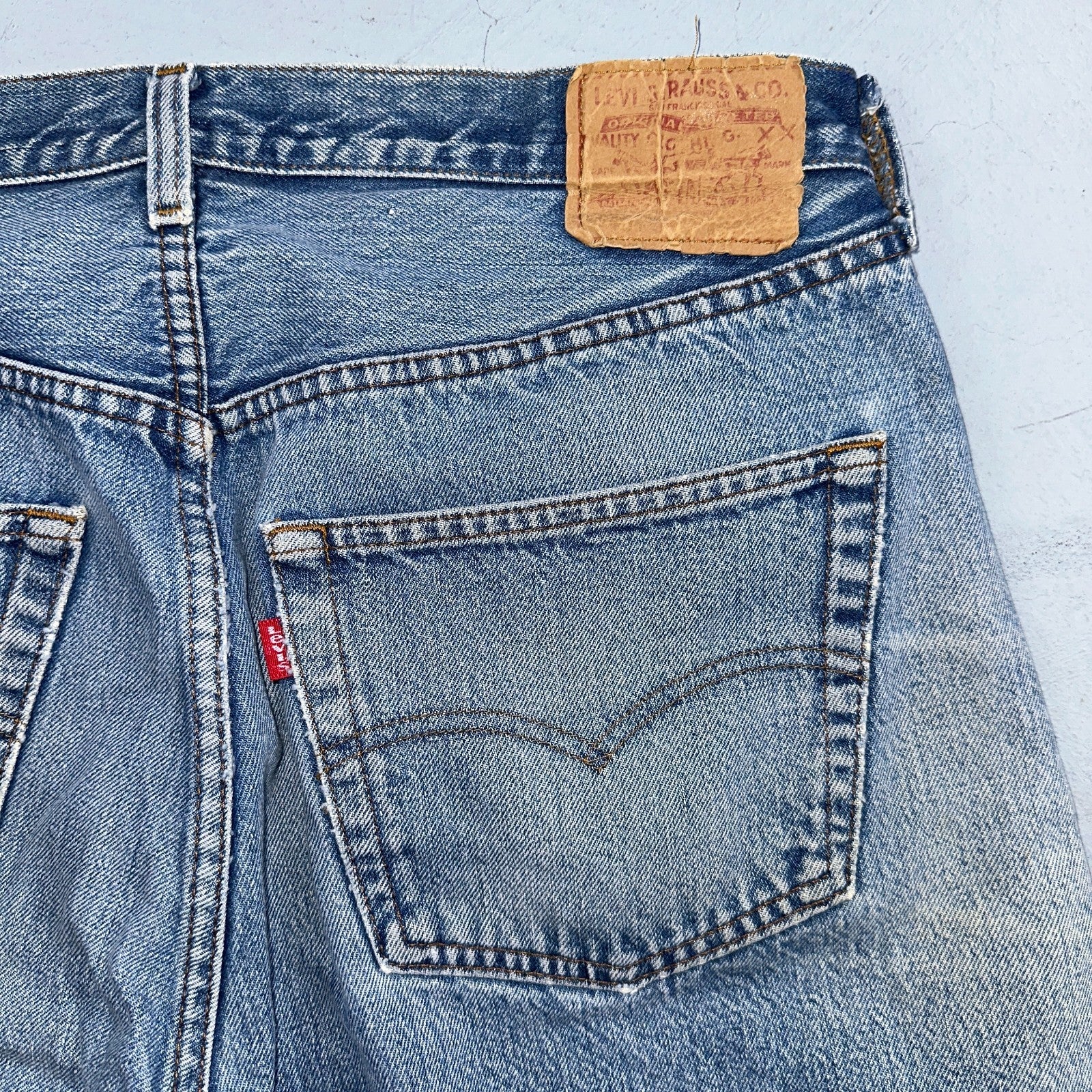 Levis 501 Vintage 80s Redline Selvedge USA XX Jeans Light Wash Worn Act 35x30