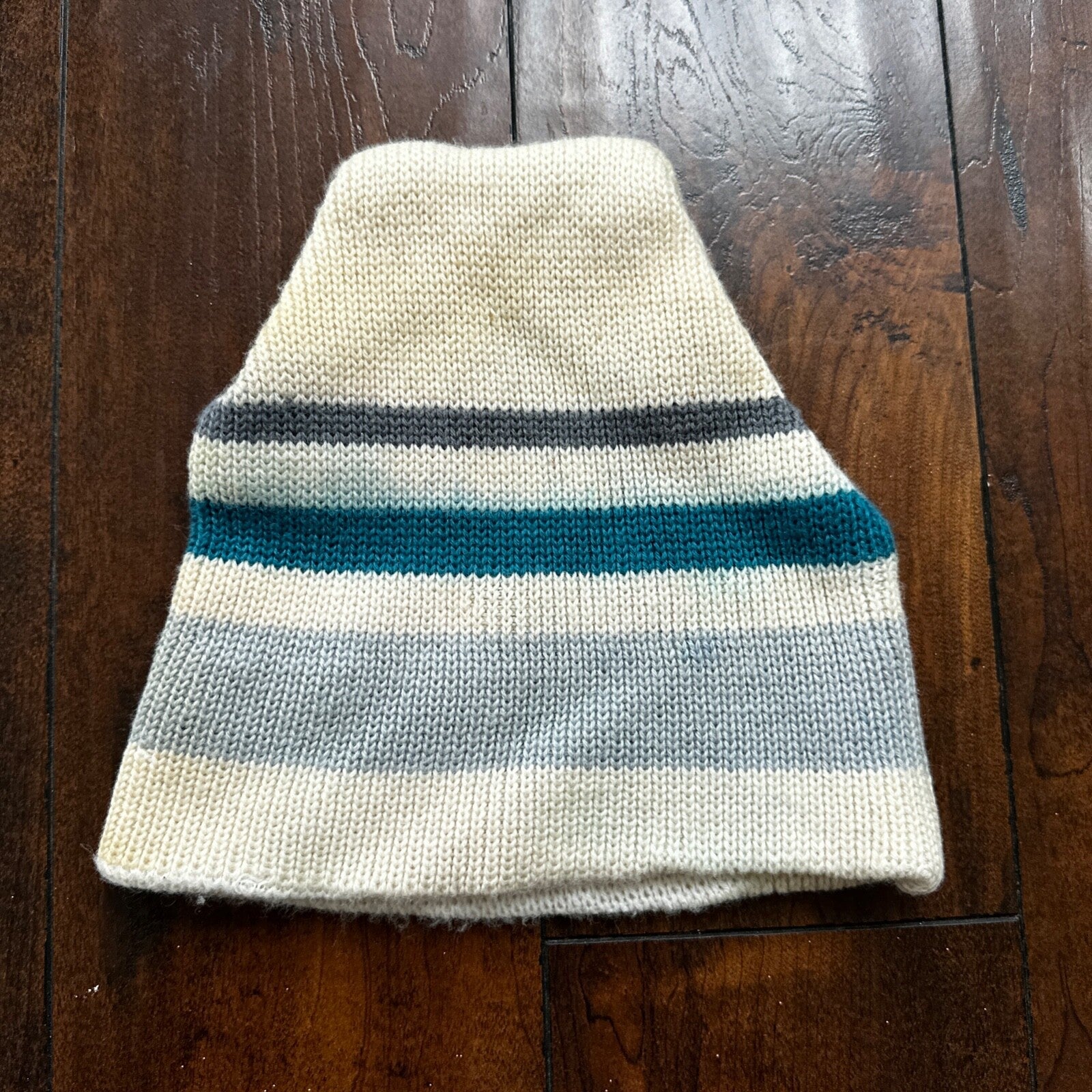 Vintage Hermans 100% Wool Beanie Winter Ski Hat Unisex White Blue Stripe Cap