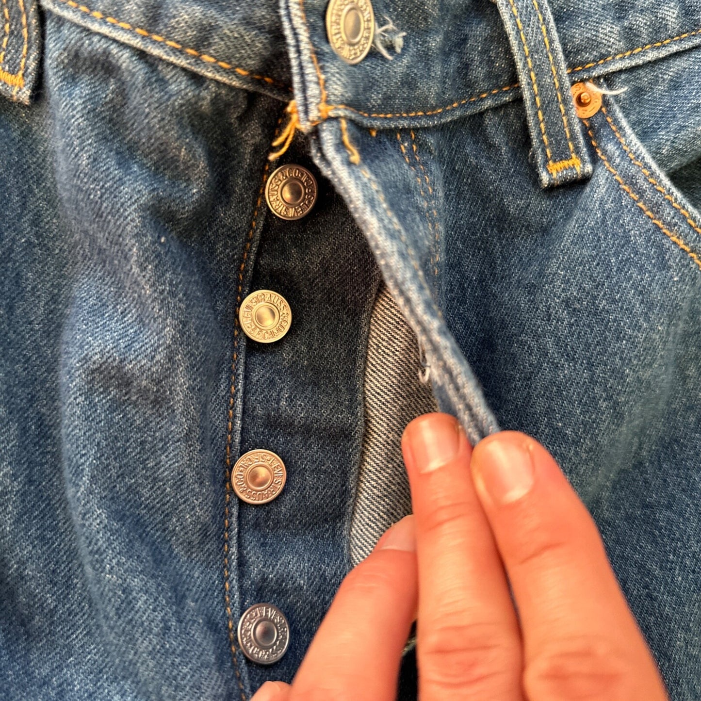 VTG Levis 501 XX Button Fly 90s Y2K Jeans Denim Straight Capri 35x30 Act 32x25