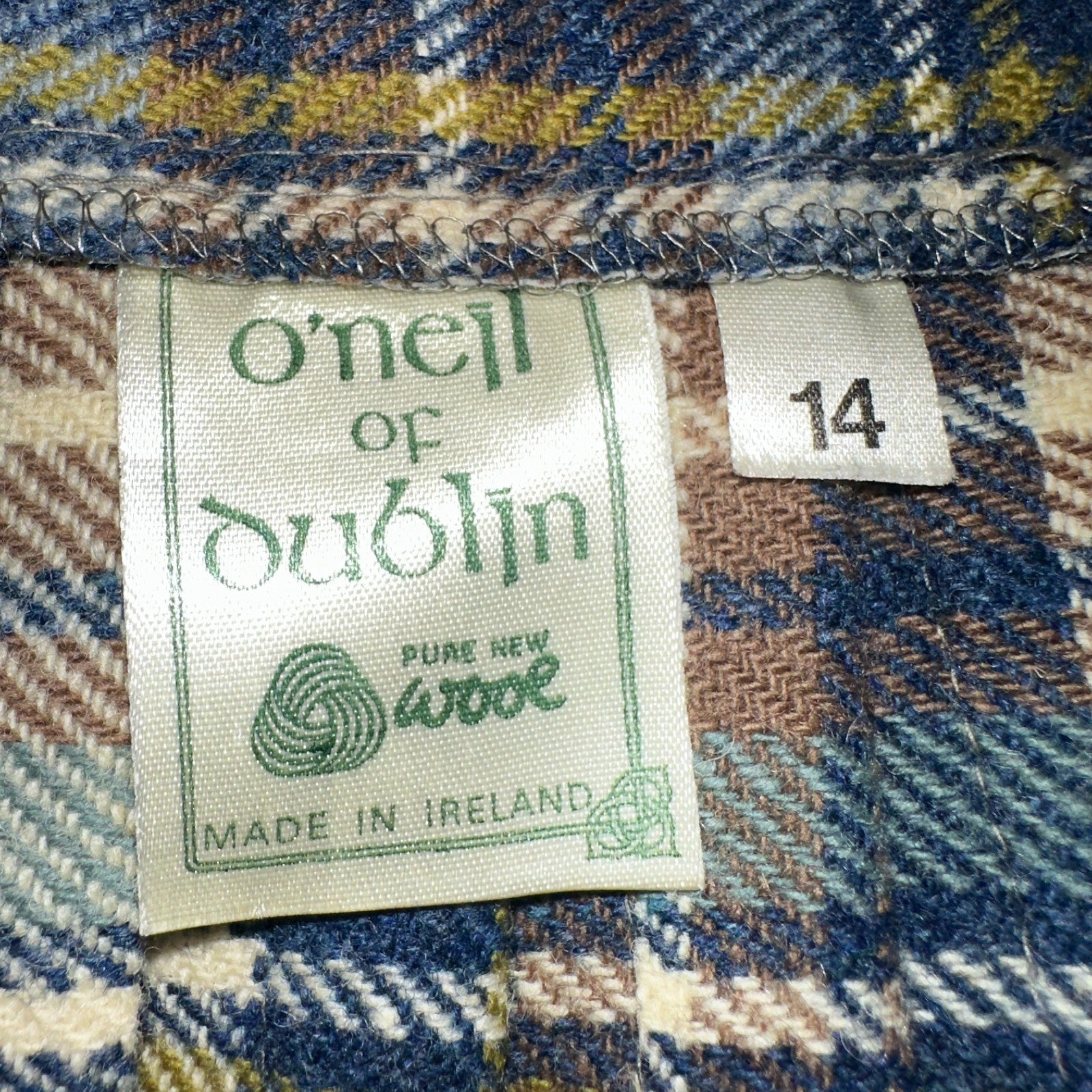 Vintage O'Neill of Dublin 100% Wool Tartan Skirt Size 14 Made in Ireland Pleated