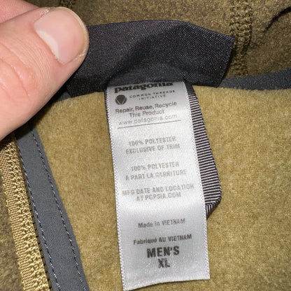 Patagonia Jacket Men's XL Tan Cedars Fleece Zip Chest Pocket Zipper Damaged
