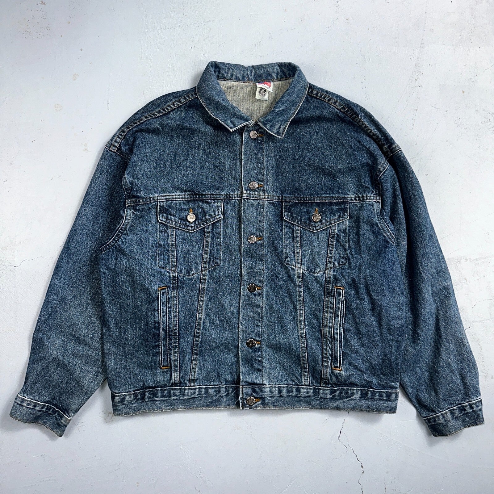 Crusin USA Cars Vintage 1980s Embossed Men's Denim Jacket Sz L Trucker Muscle