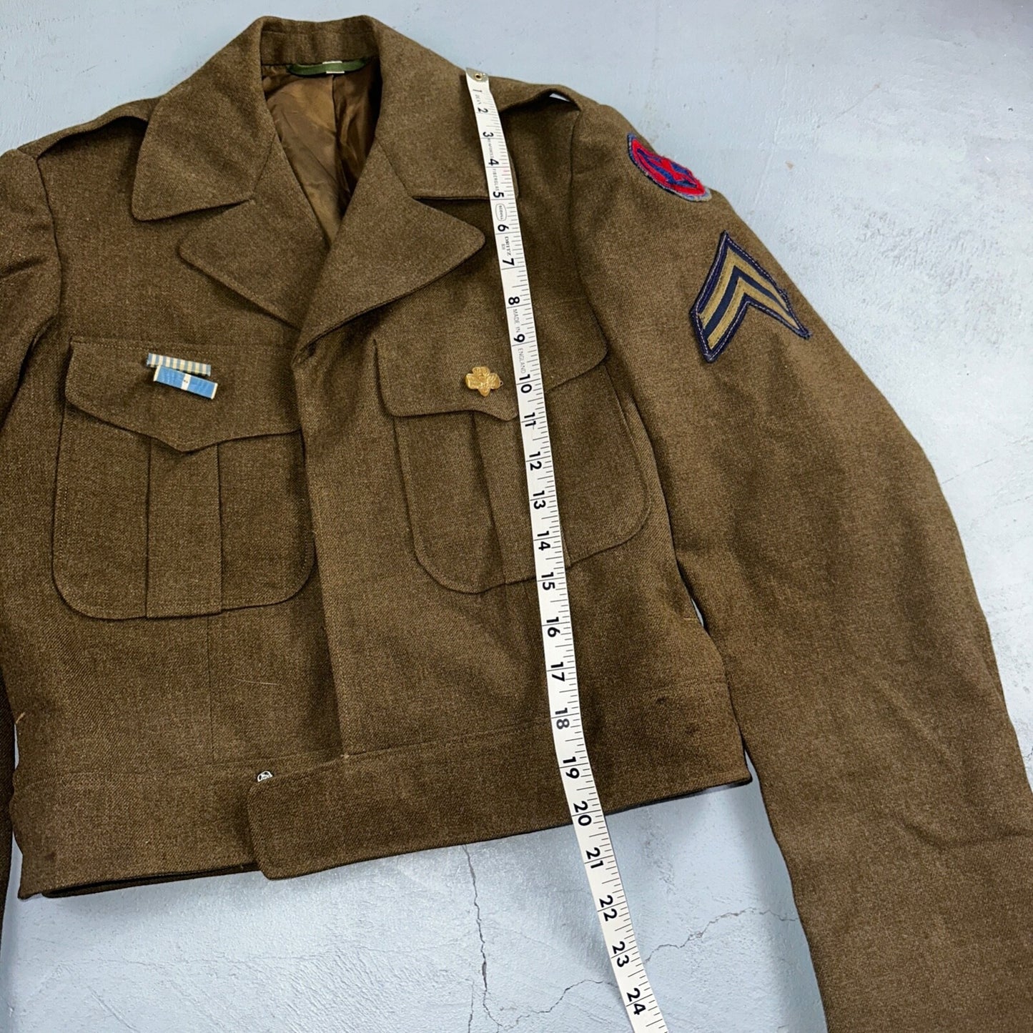 WWII US Army E-6 Ike Jacket 25th Infantry Division Patches WW2 Size 34R Wool