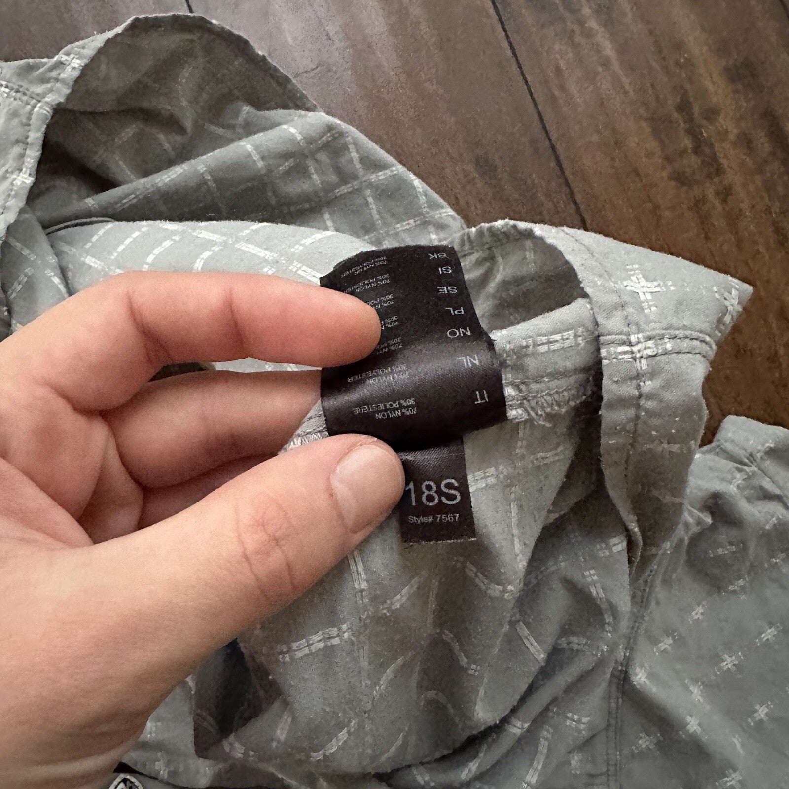 Kühl Men’s Sz. M Gray Button Up Casual Shirt Size Style# 7567 18S Vintage Cross