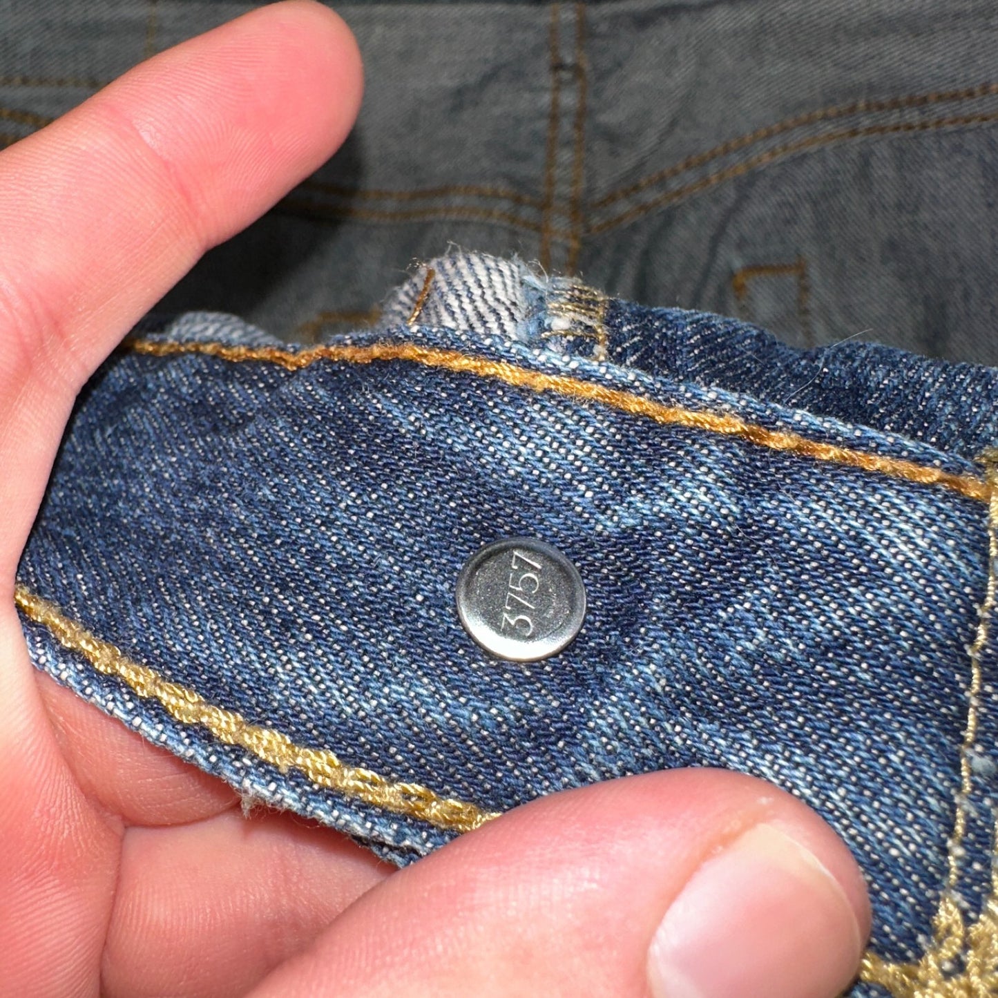 Levis 501 Vintage Y2K Egypt Straight Leg Jeans 36x32 Med Wash Act 36x30