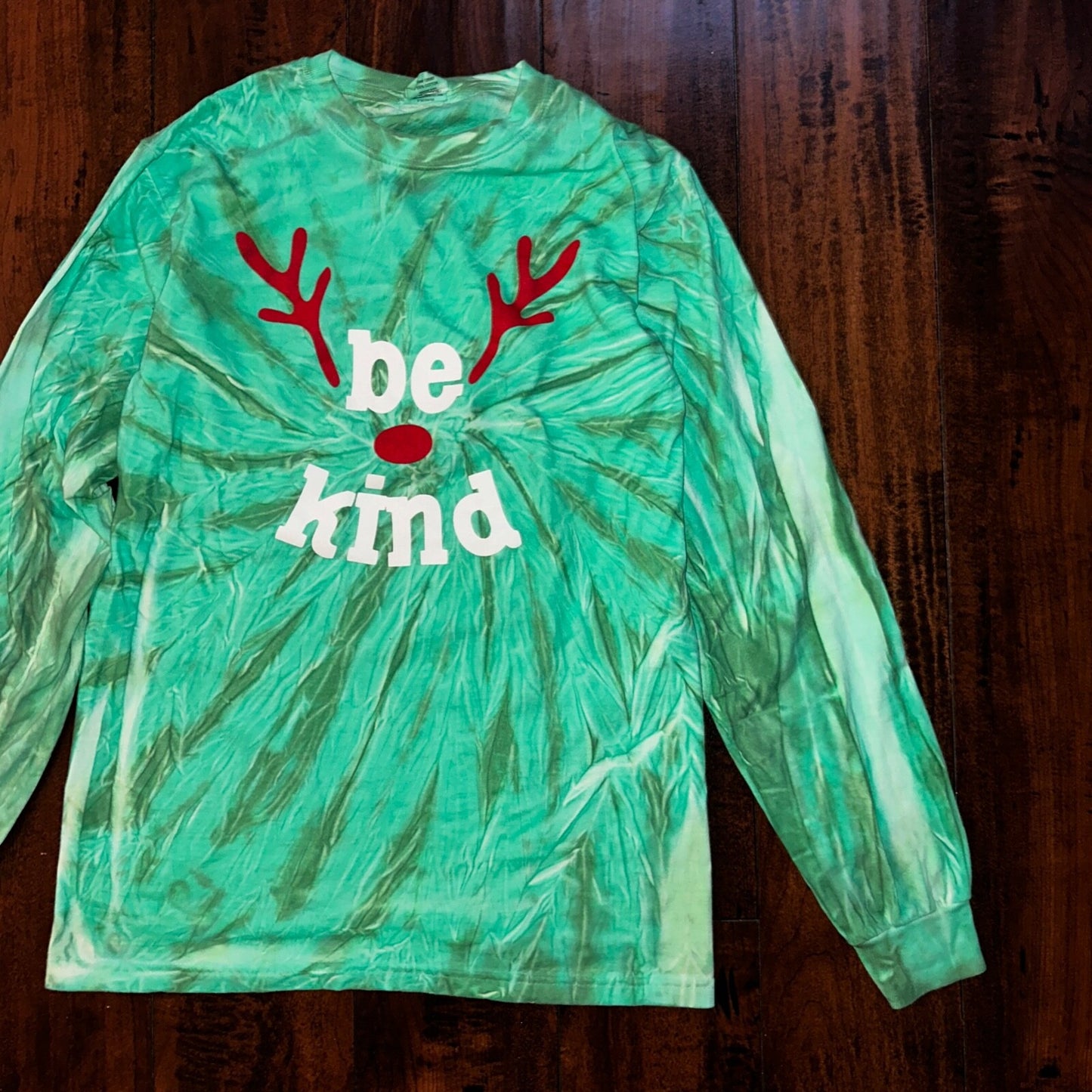 Be Kind Crazy Tye Dye Funny Christmas USA Vintage T Shirt Green Camo