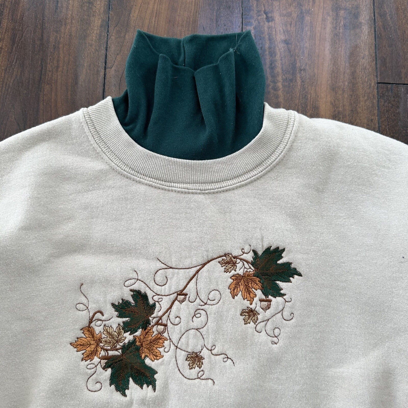 PFI Womens Size XL Autumn Leaves Long Sleeve Green Fall Collared Sweatshirt 90s