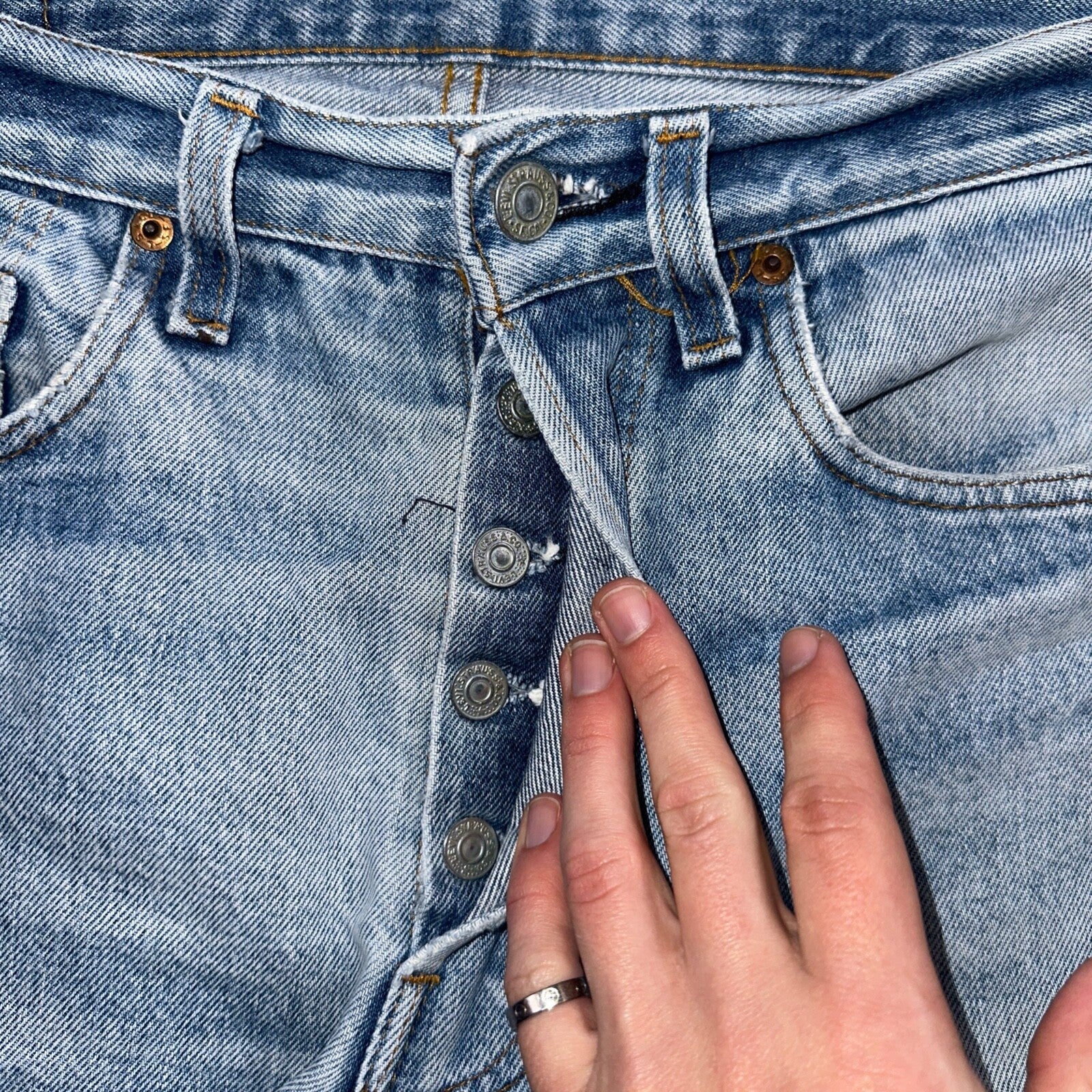 Levis 501 Vintage 80s Redline Selvedge USA XX Jeans Light Wash 524 Act 32x27