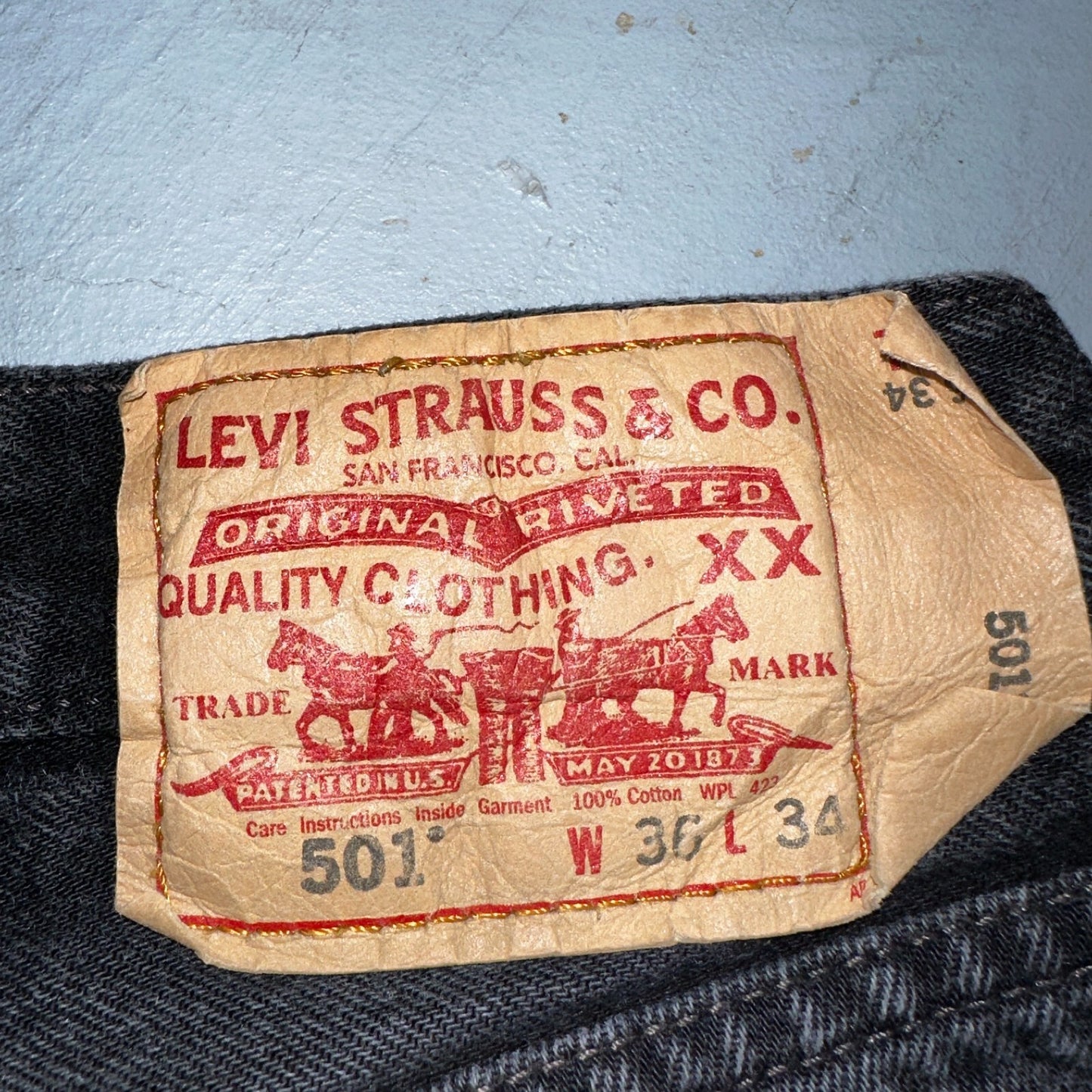 Levis 501 Vintage Y2K XX Straight Leg Jeans 90s Black Med Wash 36x34 Act 31x32