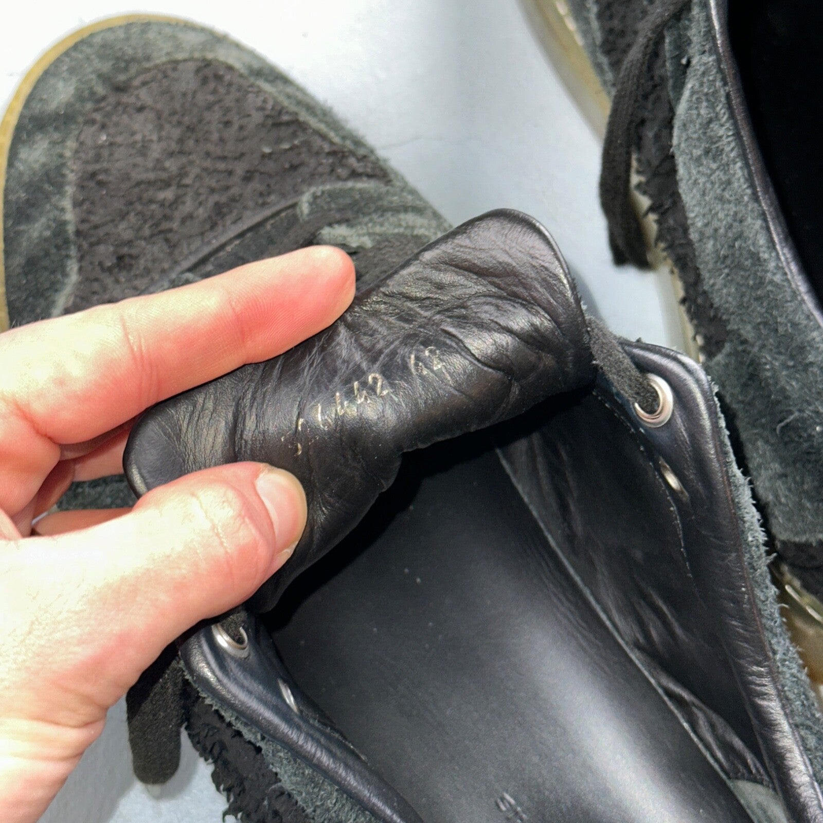 Balenciaga Paris Black Distressed Leather And Suede Sneaker Trainer Mens Size 42