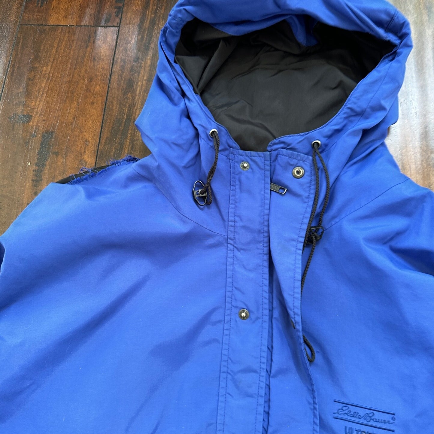 Eddie Bauer Windbreaker Jacket Mens M Blue Vintage Full Zip Ultrex Hooded RIPPED