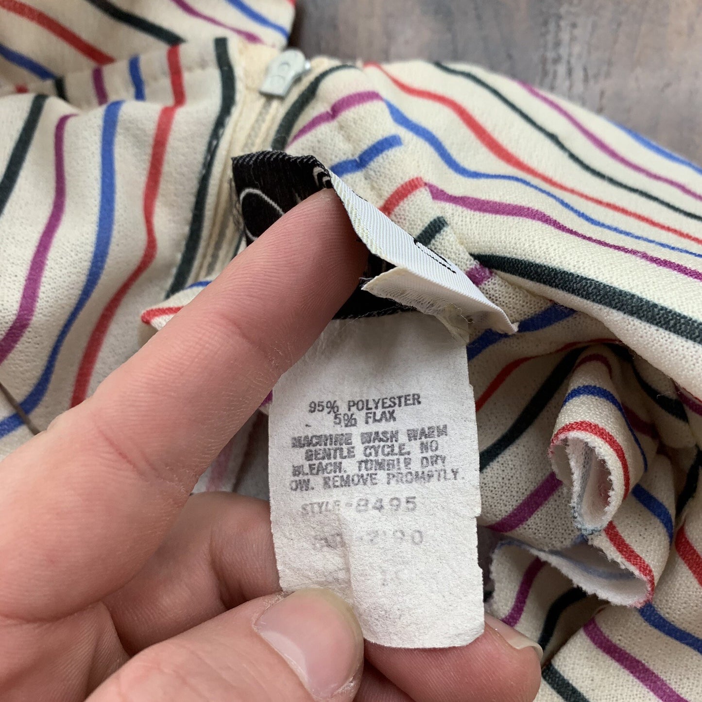 Vintage Mijoi White Striped Business Dress With Short sleeve Shoulder Button 80s