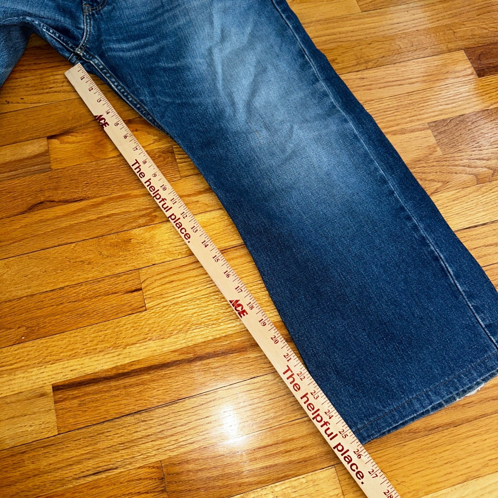 Vintage Levis 557 Jeans Mens 38x30 Blue Relaxed Boot Fit Cowboy Tag Size 37x25