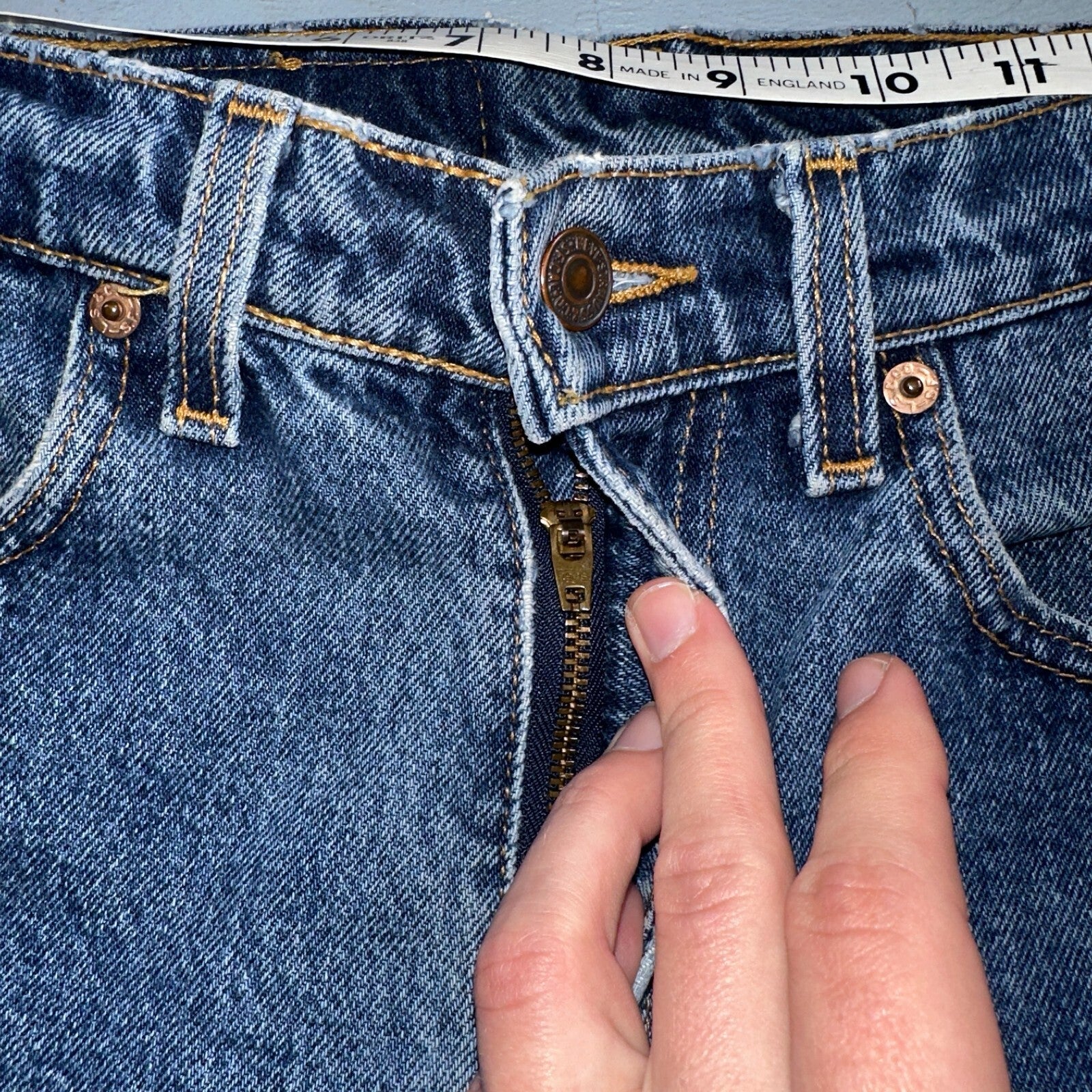 Levis 550 Vintage 90s USA Red Tab Relaxed USA Blue Med Wash Jeans 32x32 Ac 31x30