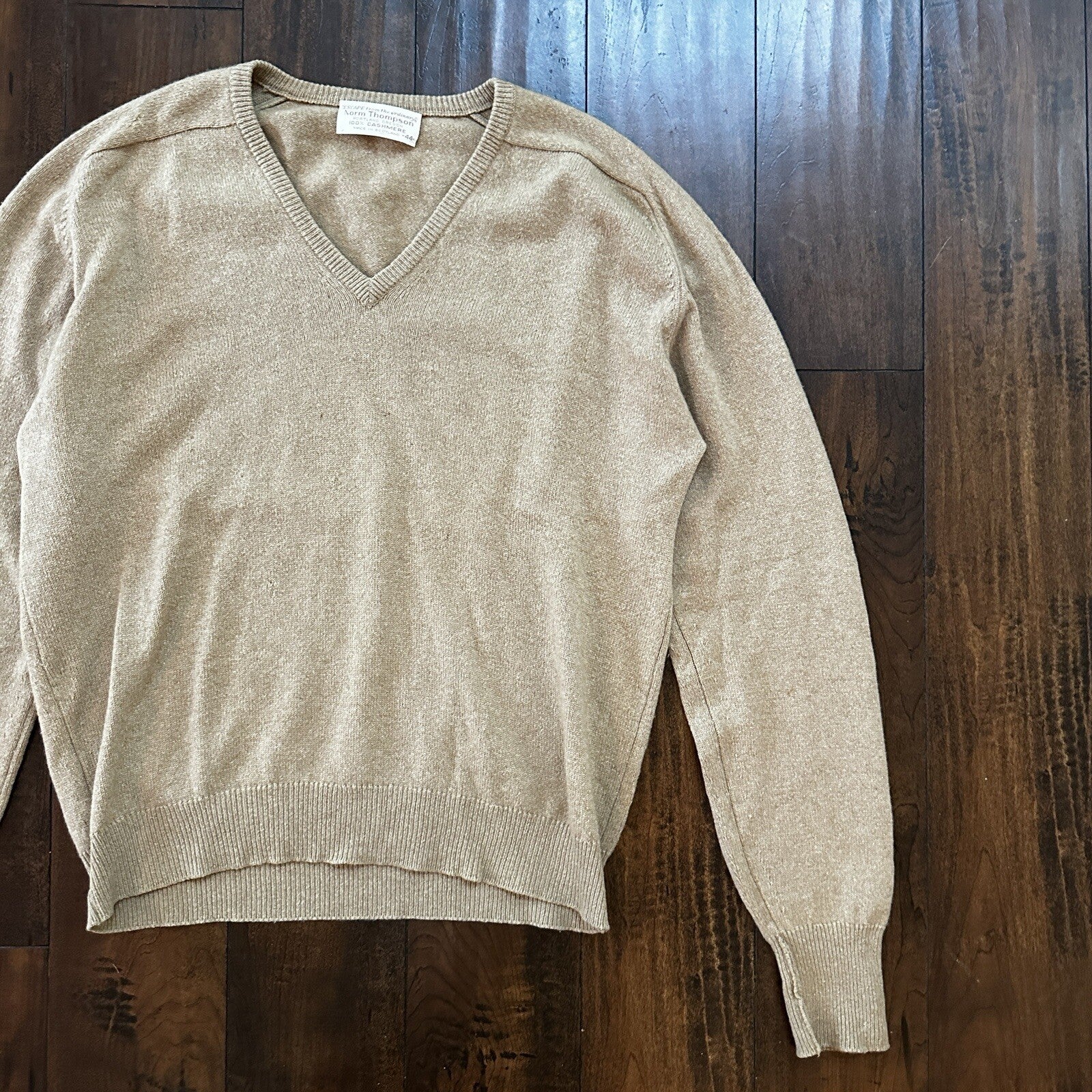 Norm Thompson 100% Cashmere 2-Ply Crew Neck Sweater Size 44 Scotland Beige