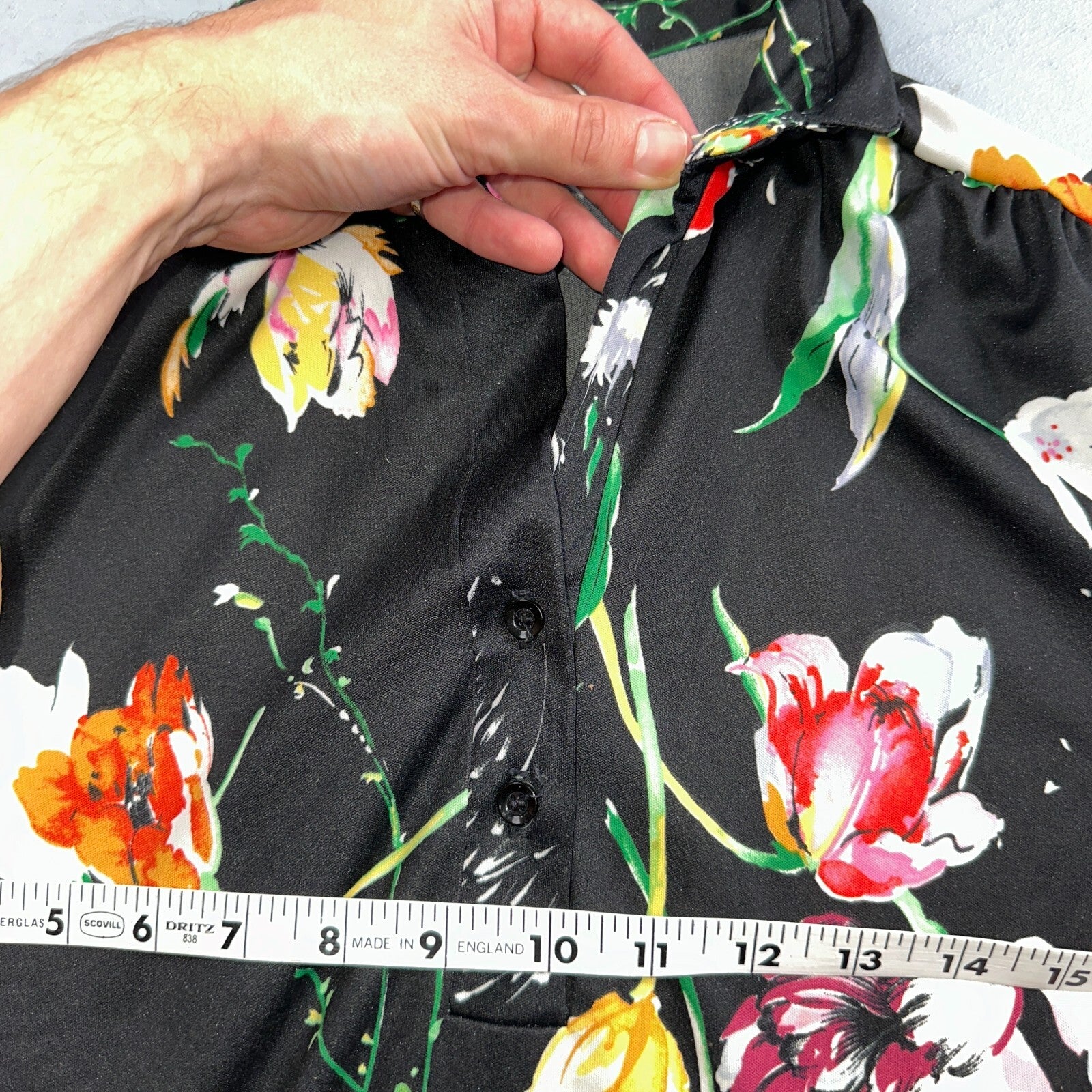 Caribou Made In USA Floral Print Shirt Button Down V Neck Women’s Vintage 1970s